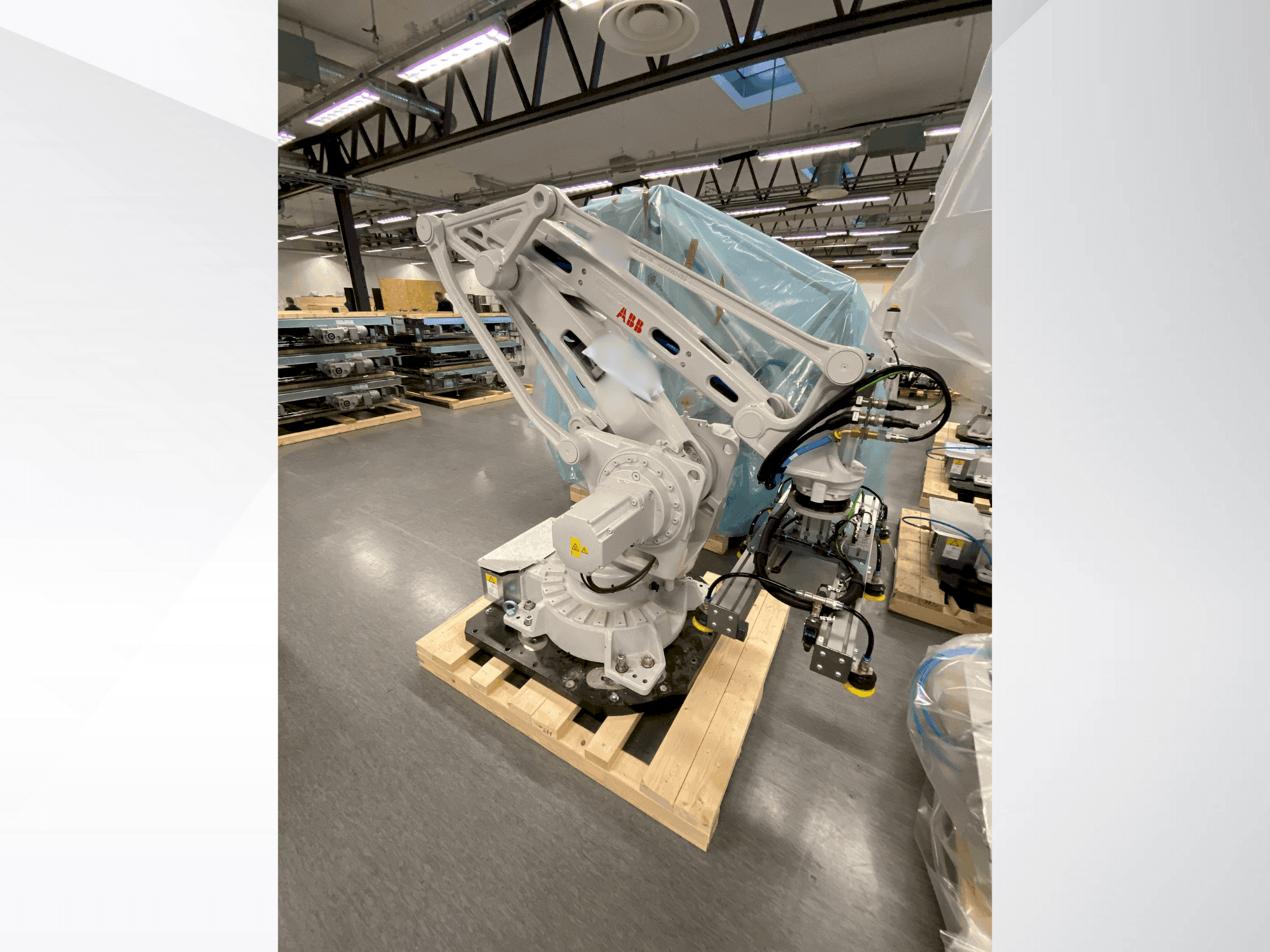 Vista Frontal  da ABB IRB 460-110/2.4  máquina