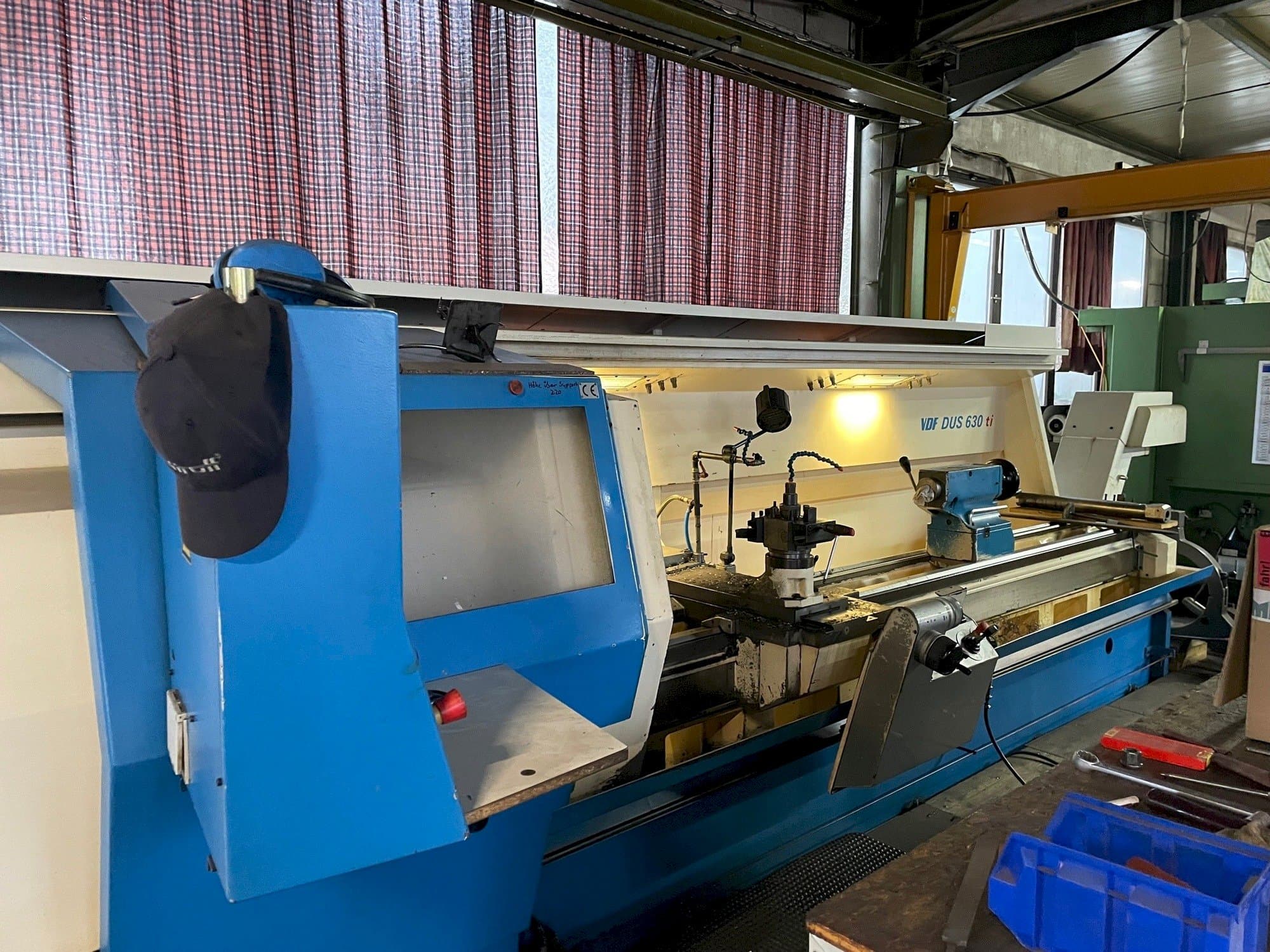 Vista Frontal  da VDF BOEHRINGER  máquina