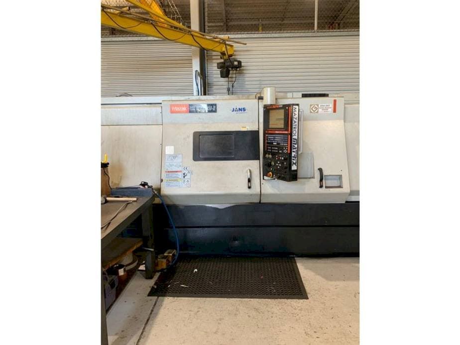 Vista Frontal  da Mazak QUICK TURN NEXUS 450 II  máquina