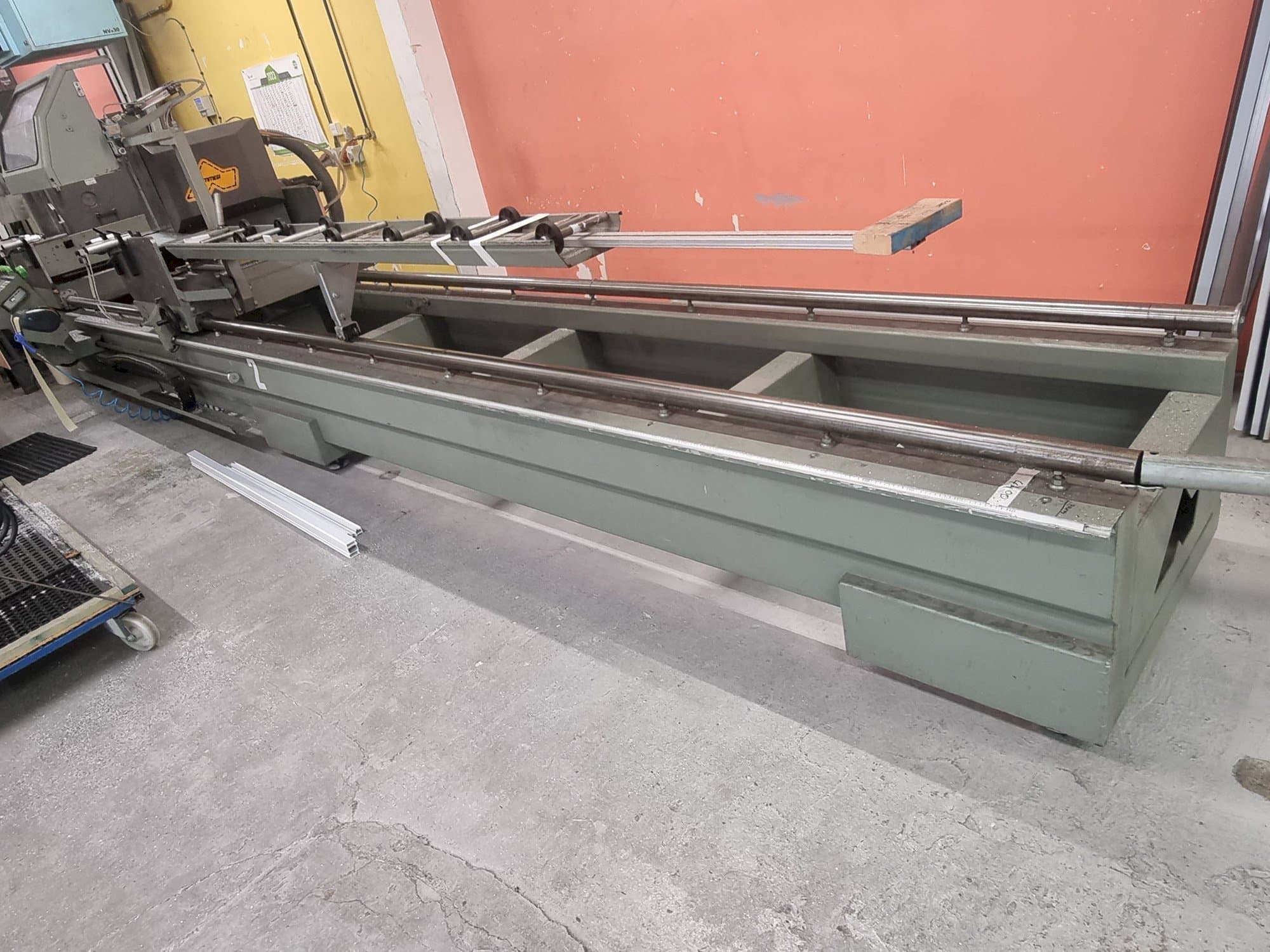 Vista Frontal  da Emmegi TWIN ELECTRA SUN TU/6  máquina