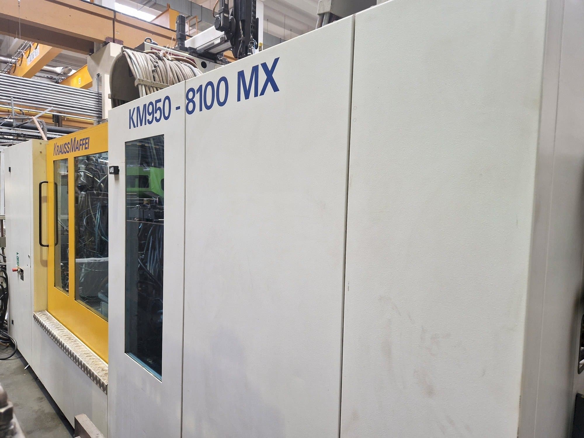 Vista Frontal  da Krauss Maffei 950-8100 MX  máquina