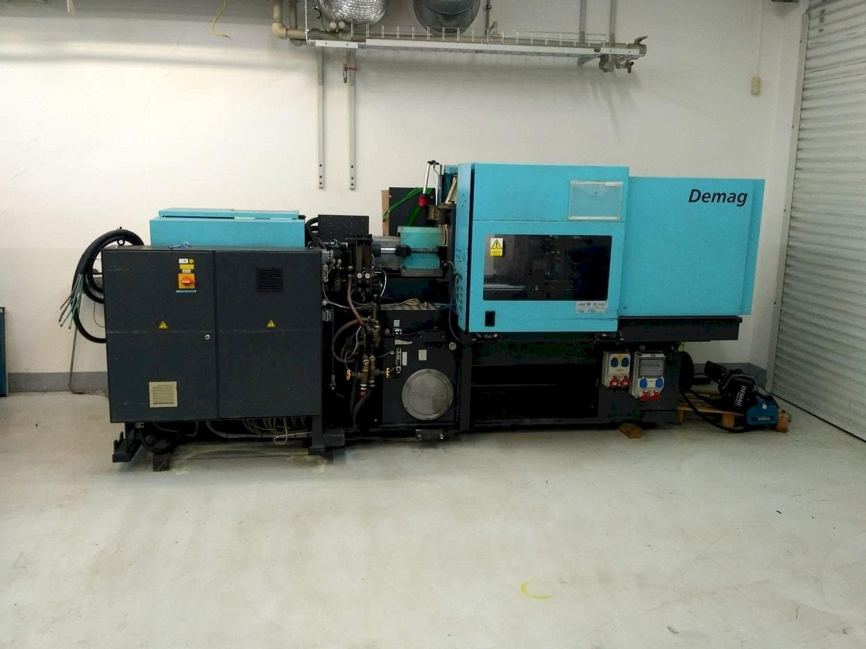 Vista Frontal  da DEMAG Ergotech Concept 800/420-310  máquina