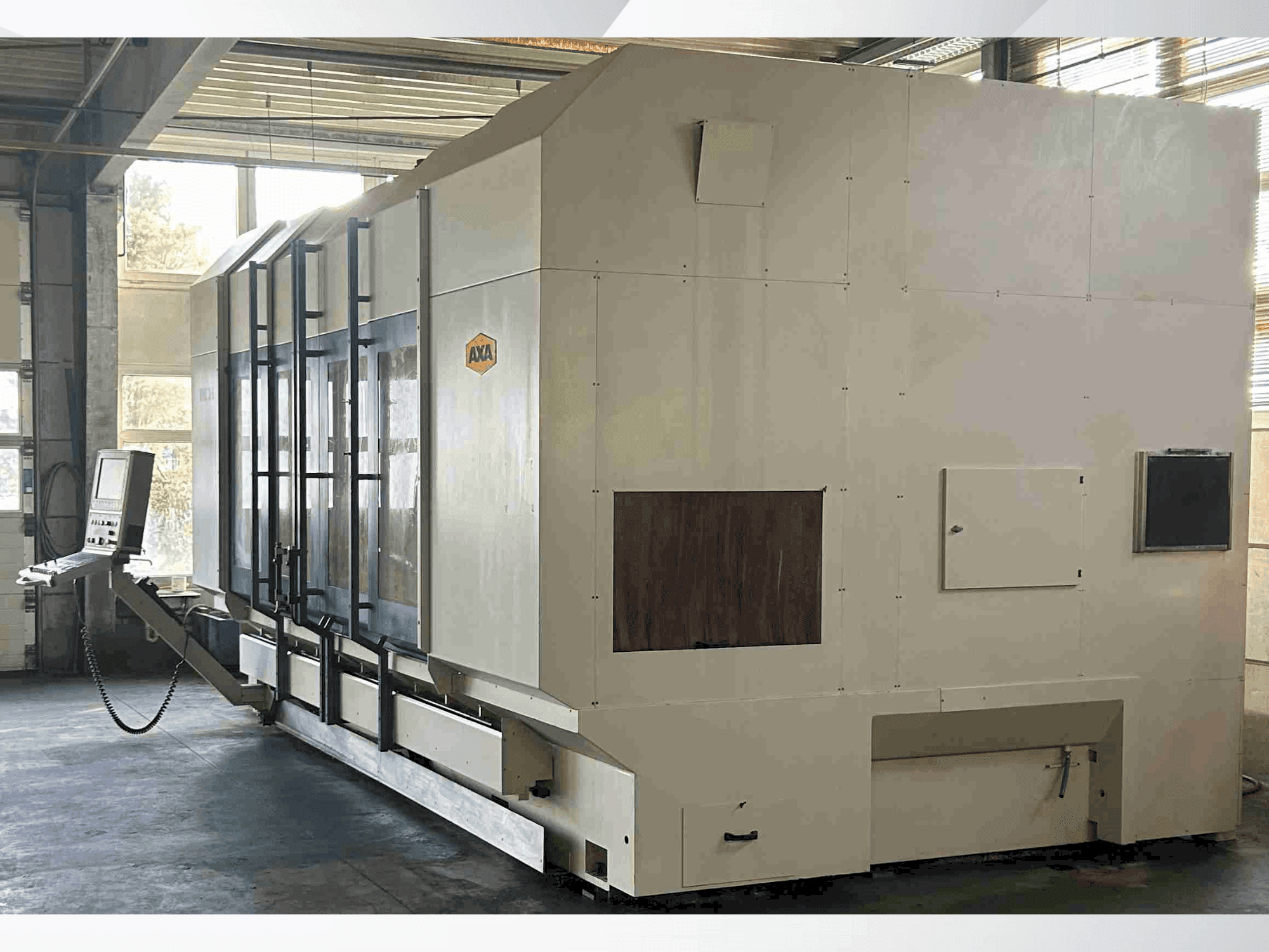 Vista Frontal  da AXA VHC 3-3000 S  máquina