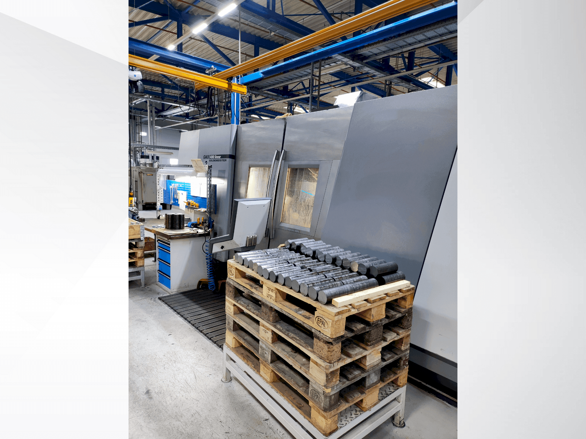 Vista Frontal  da DMG GMX 400L  máquina