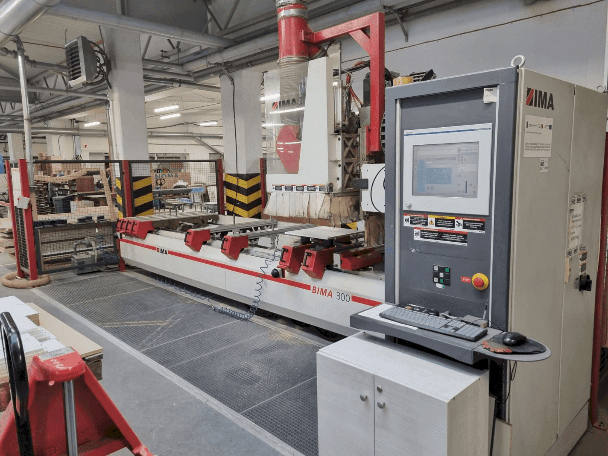Vista Frontal  da IMA BIMA 300  máquina