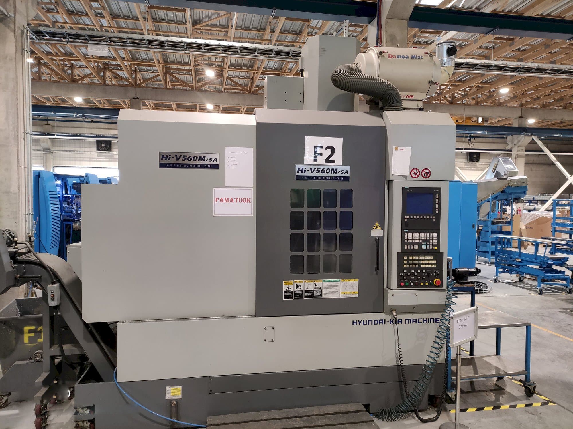 Vista Frontal  da Hyundai Kia Hi-V560M/5A  máquina