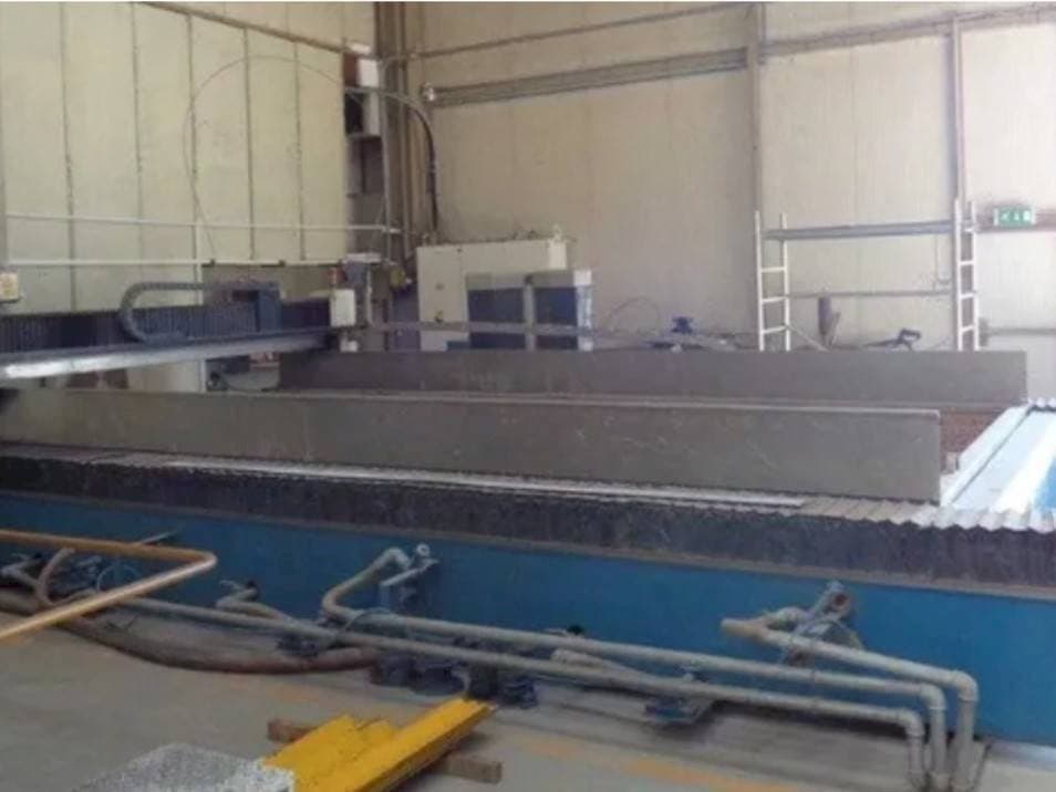 Vista Frontal  da YC Industry YCWJ-3742-L3060  máquina