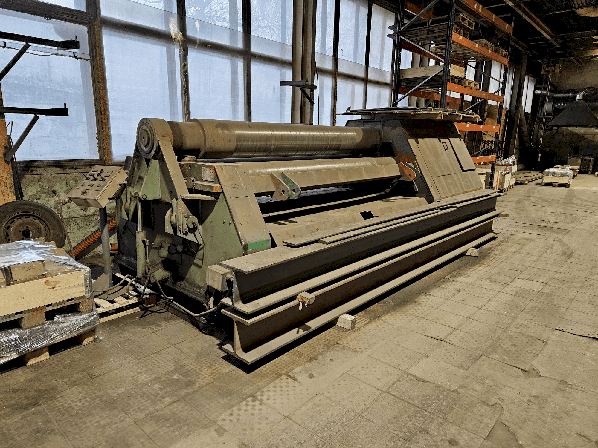 Vista Frontal  da FACCIN 4HEL 3-25/20  máquina