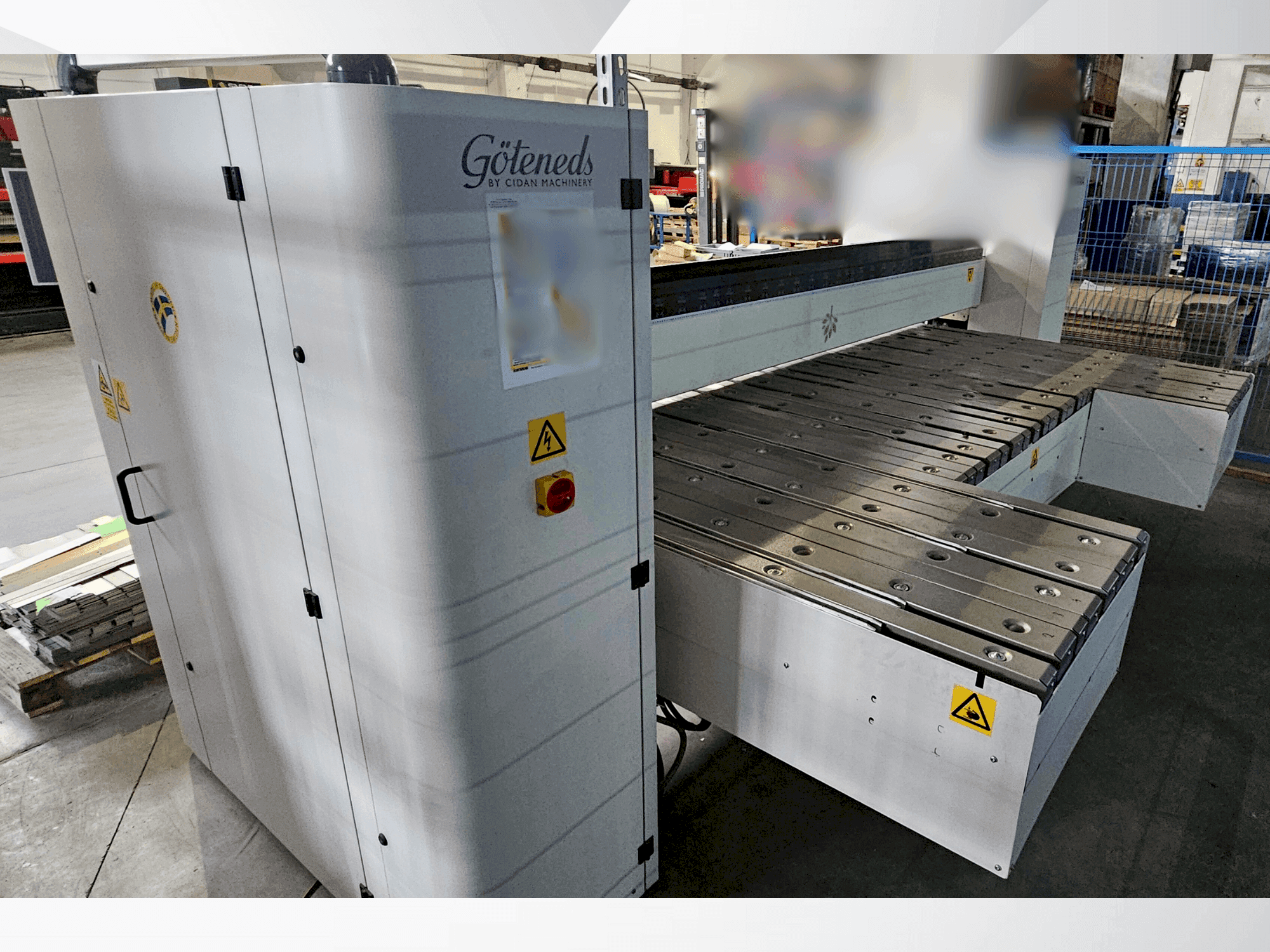 Vista Frontal  da CIDAN FORMA 30  máquina