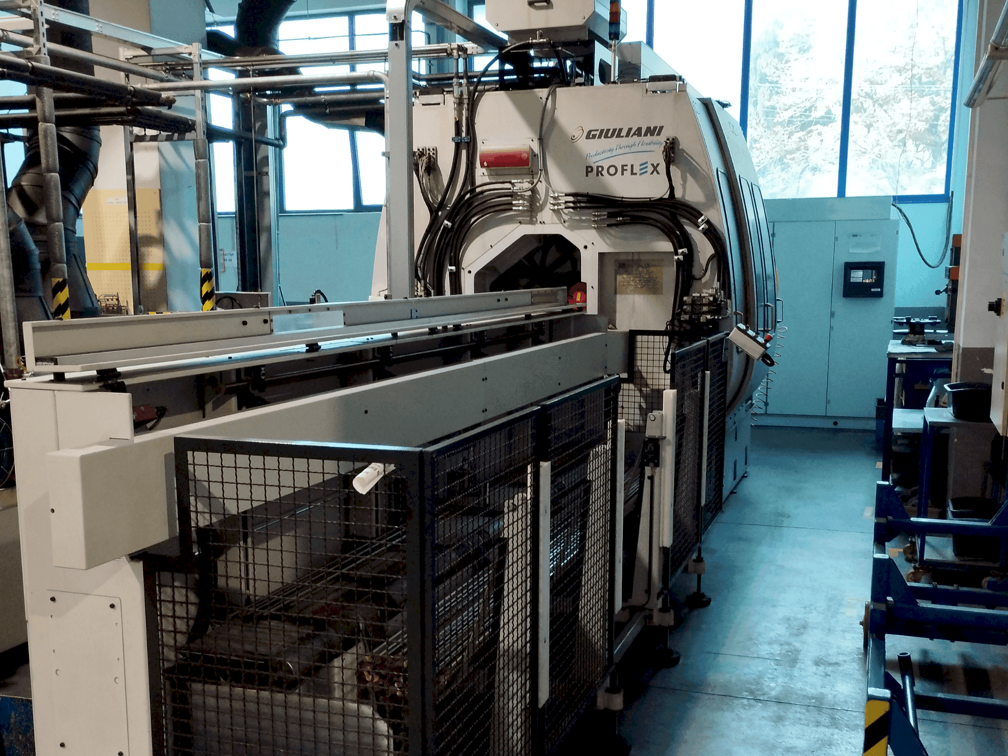 Vista Frontal  da GINDUMAC Proflex 5/7  máquina