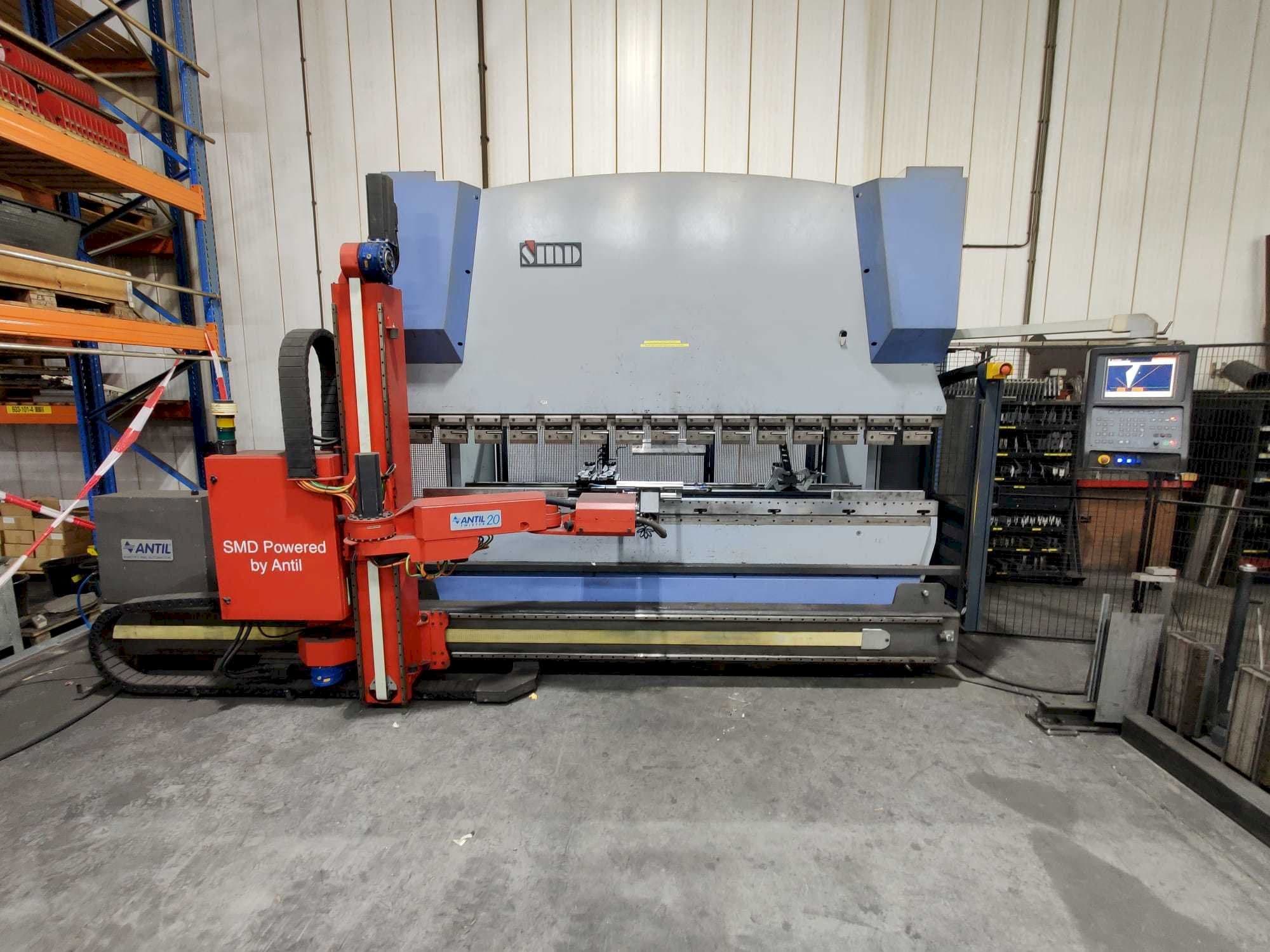 Vista Frontal  da SMD PBH 110-3100-4C  máquina