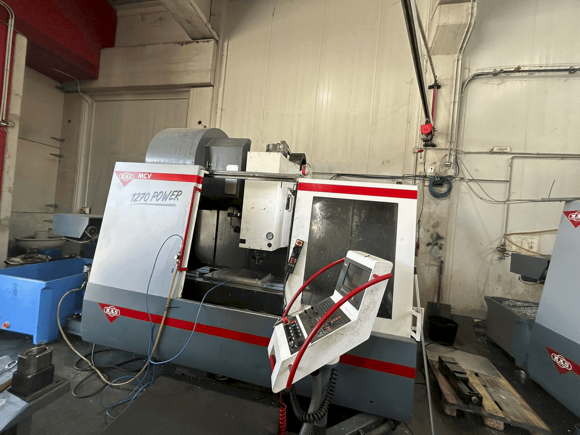 Vista Frontal  da KOVOSVIT MAS MCV 1270  máquina