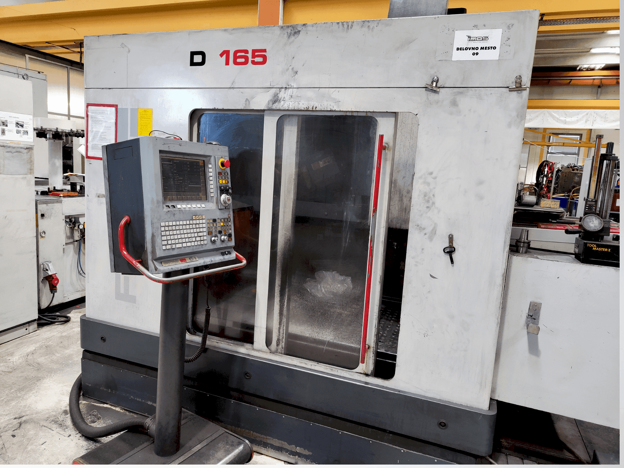 Vista Frontal  da Fidia D165 3A  máquina