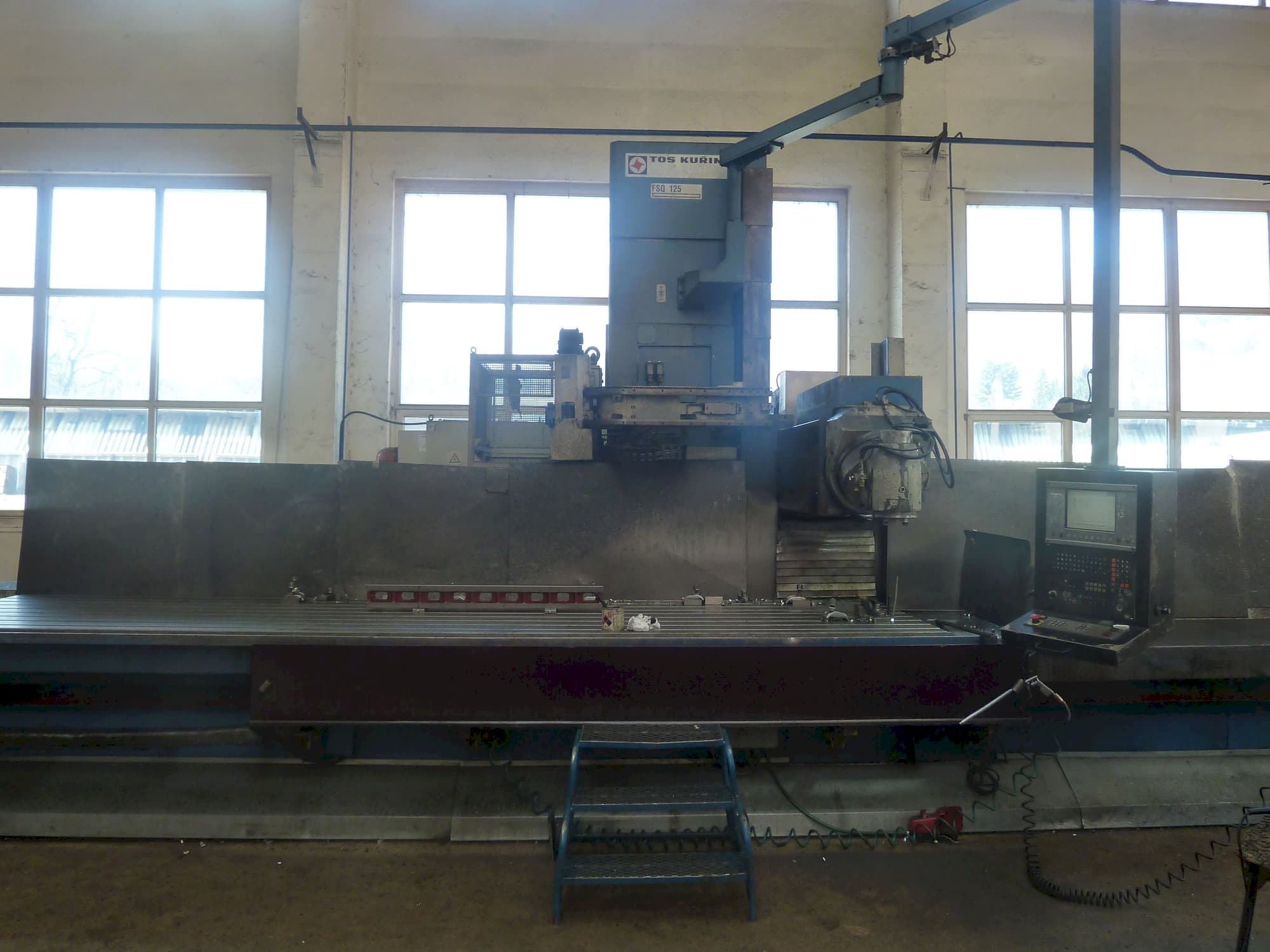 Vista Frontal  da TOS FSQ 125-OR/A5  máquina