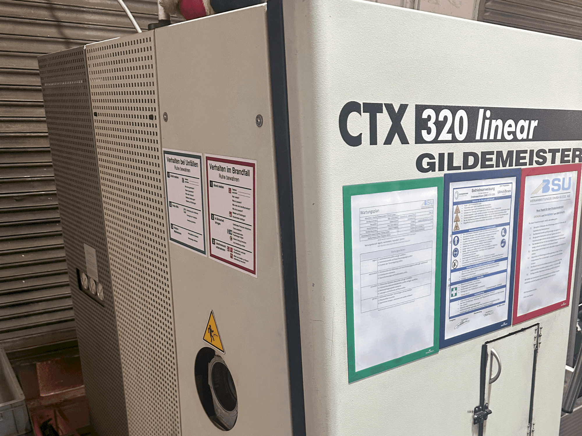 Vista Frontal  da DMG CTX 320 Linear V5  máquina