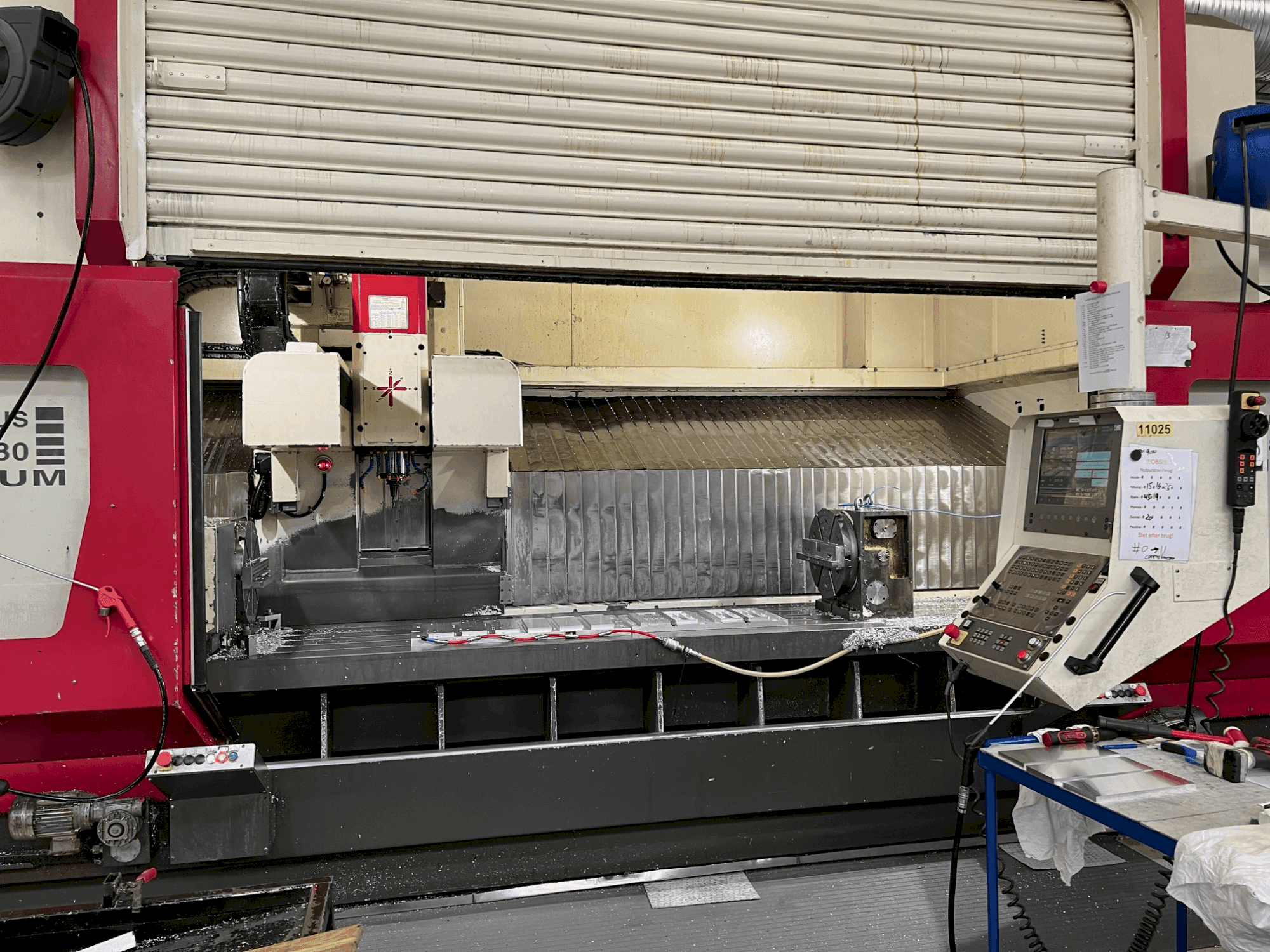 Vista Frontal  da HEDELIUS CB80M-3200  máquina