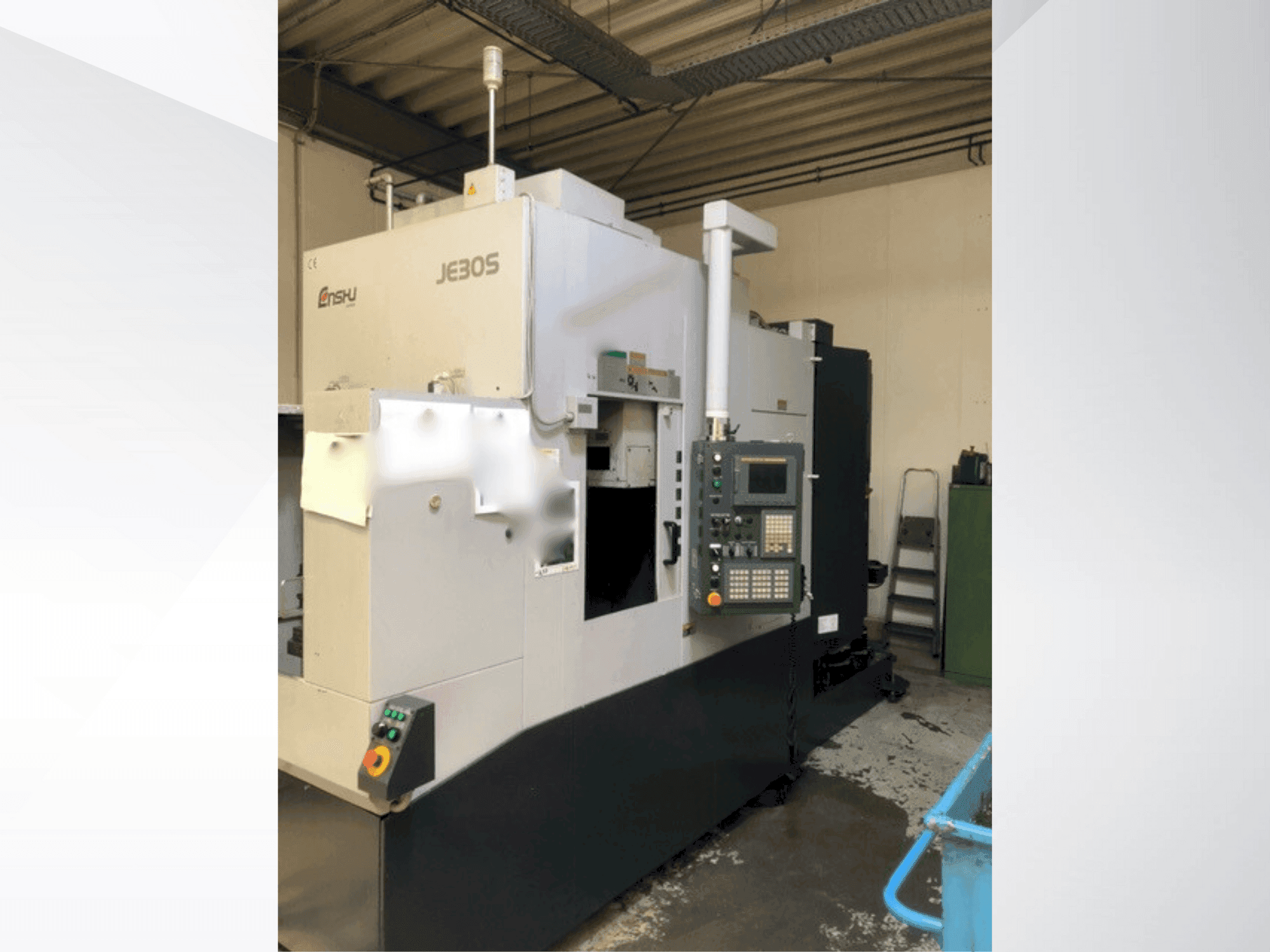 Vista Frontal  da Enshu Je30S  máquina