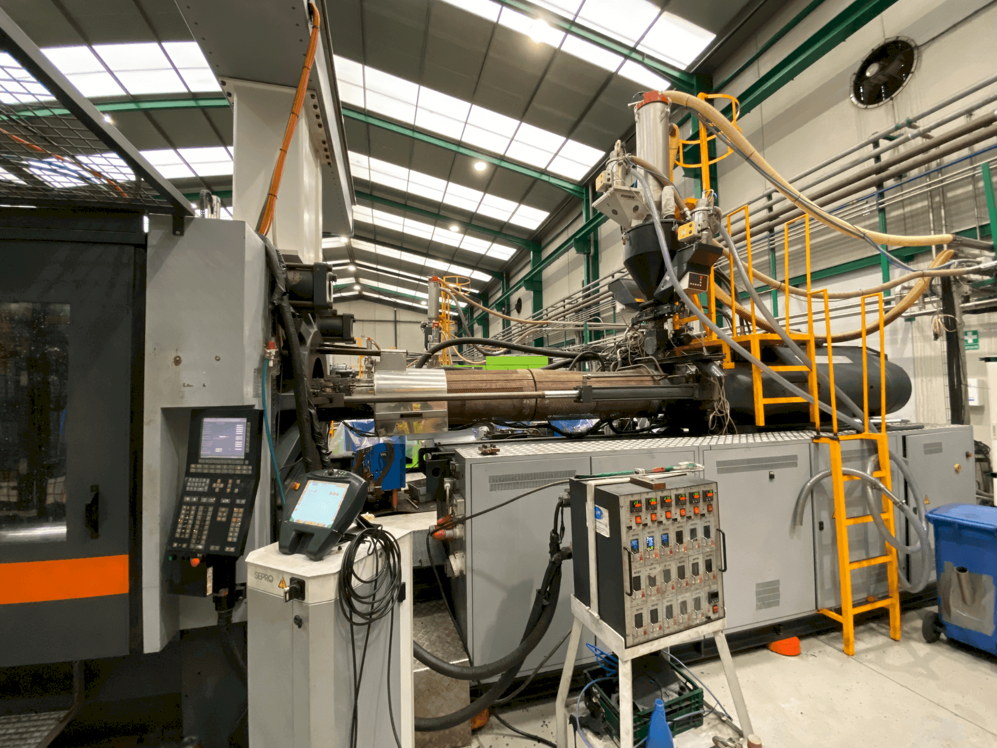 Vista Frontal  da SANDRETTO MEGA TES 8200  máquina