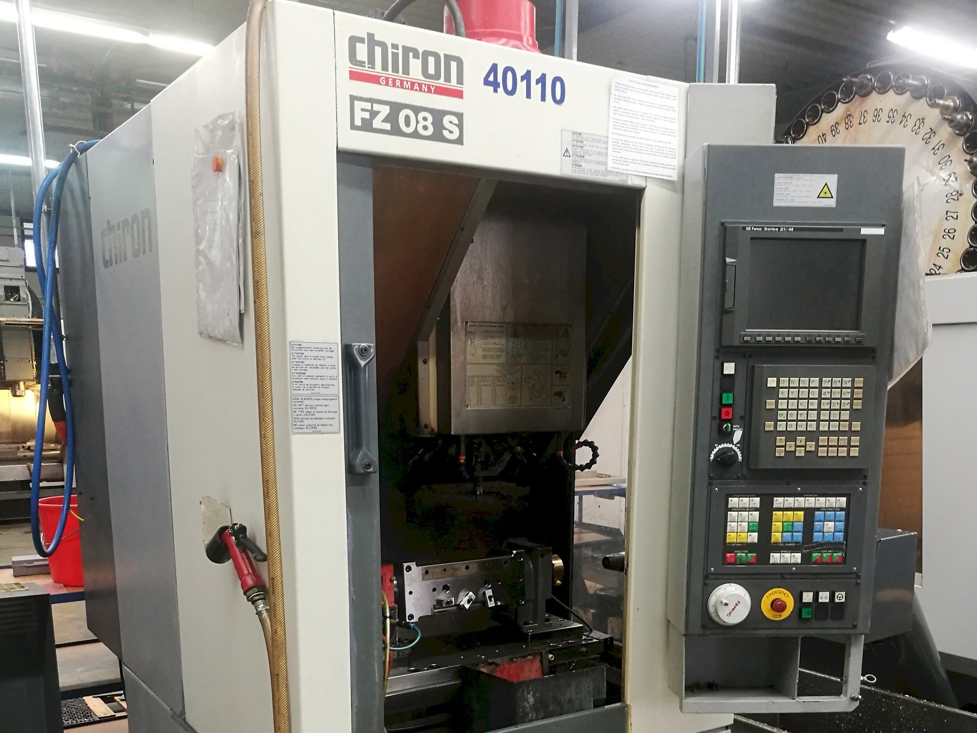 Vista Frontal  da CHIRON FZ08S  máquina