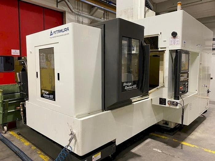 Vista Frontal  da Kitamura Bridge 6G  máquina