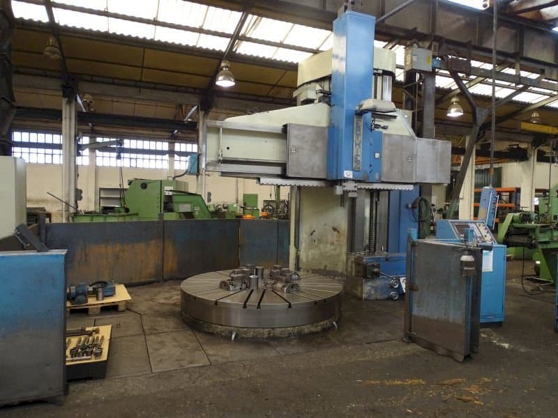 Vista Frontal  da Berthiez									 BM 225  máquina