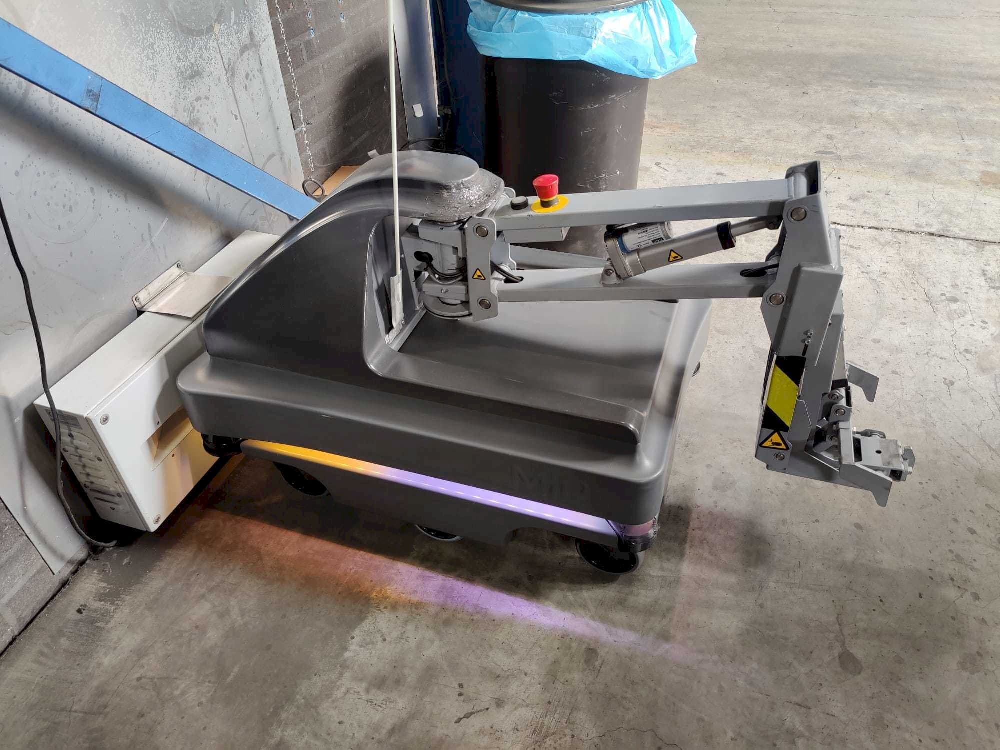 Vista Frontal  da MIR 200  máquina