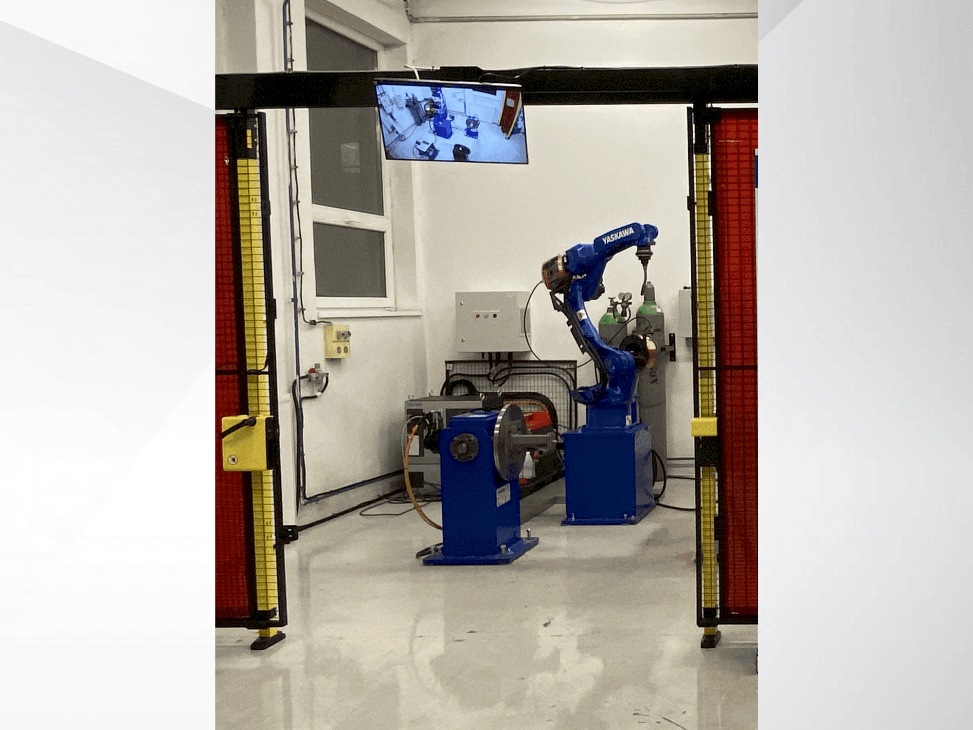 Vista Frontal  da Yaskawa Motoman AR1440  máquina