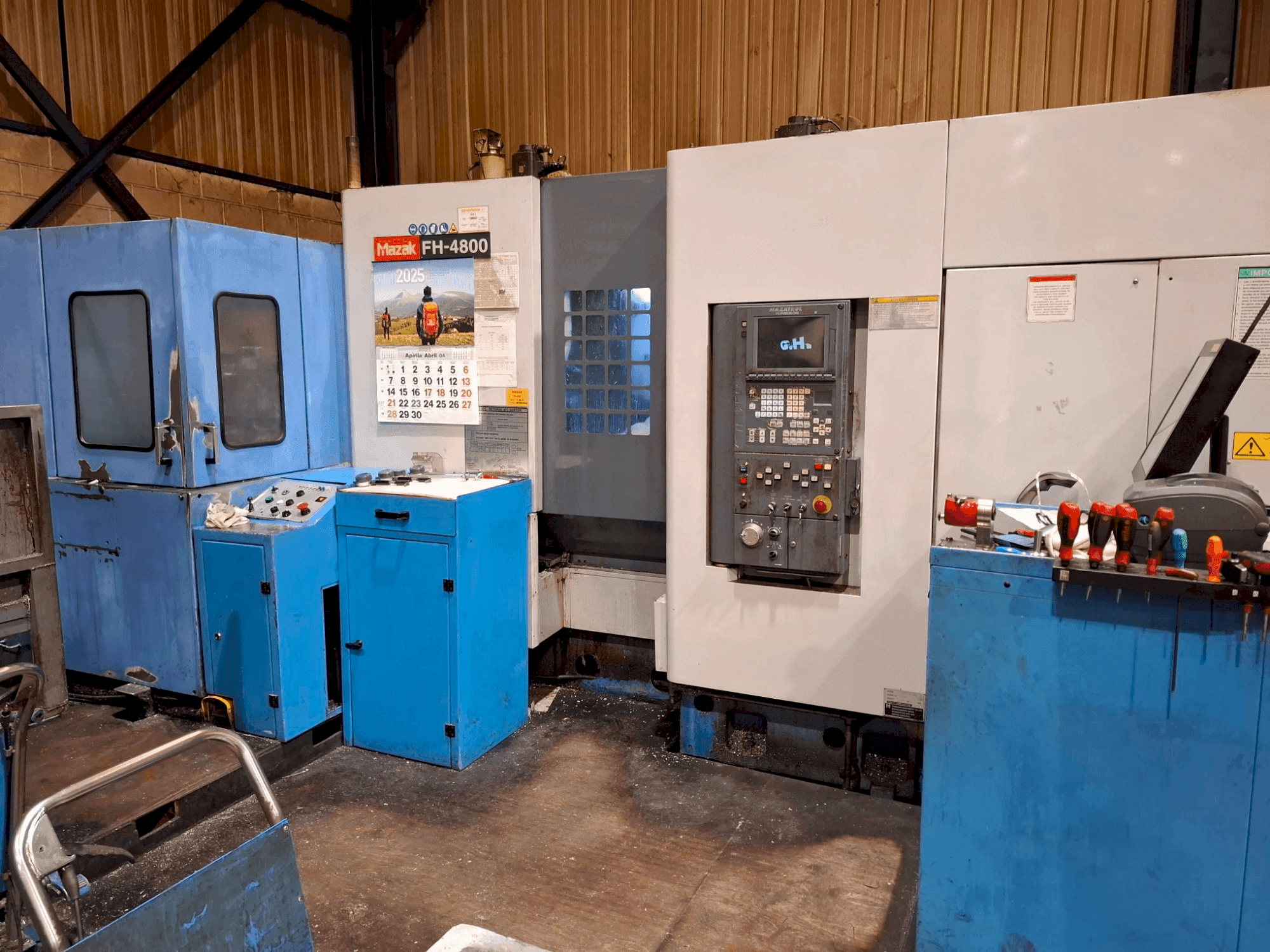 Vista Frontal  da Mazak FH-4800  máquina