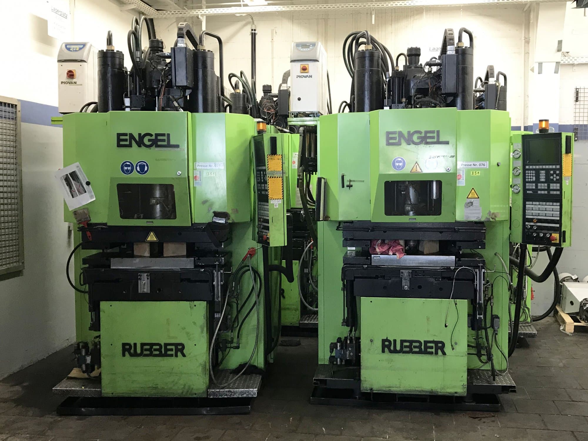 Vista Frontal  da ENGEL ES 200/45 VHTL  máquina