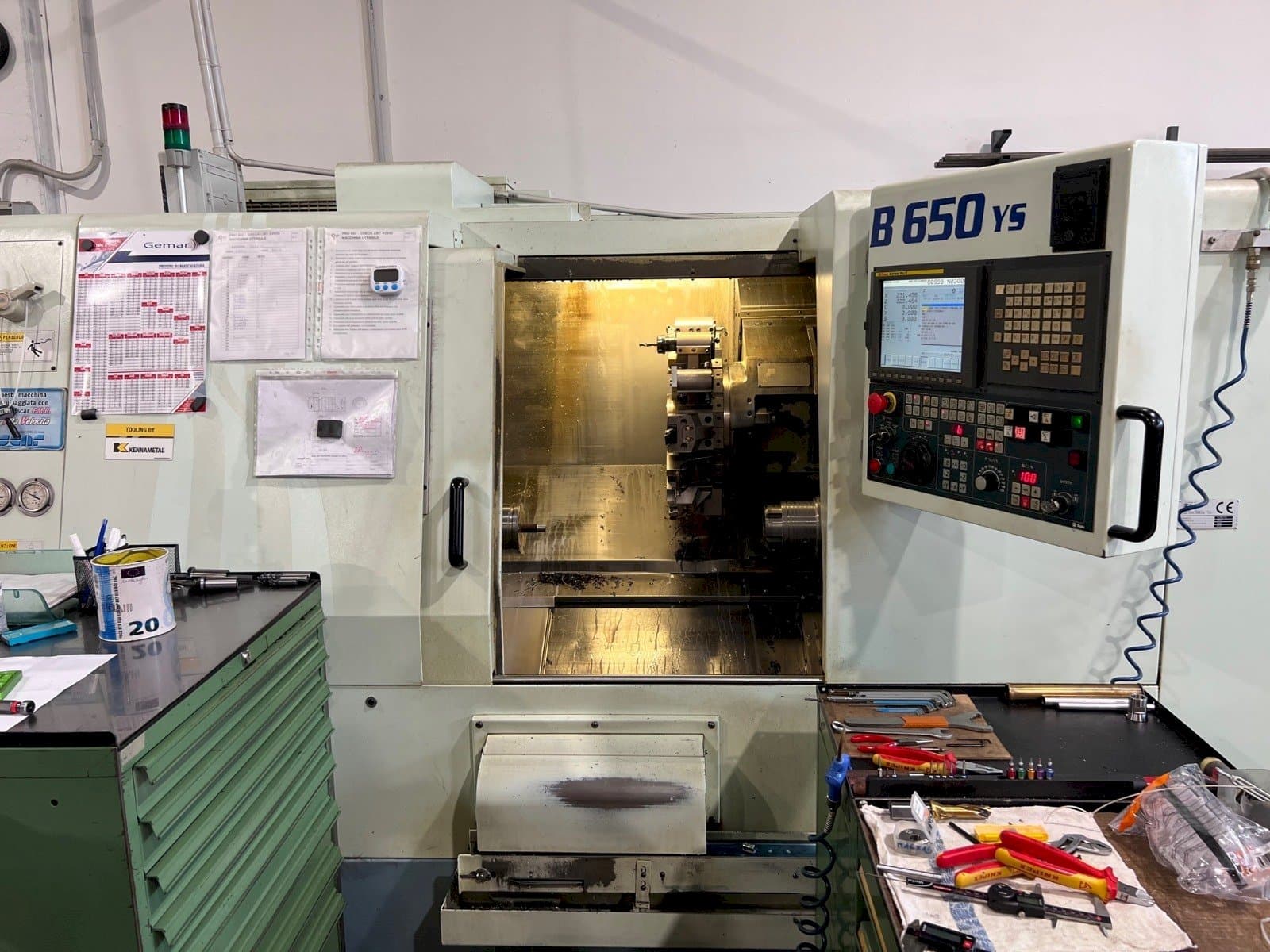 Vista Frontal  da Biglia B650 YS  máquina