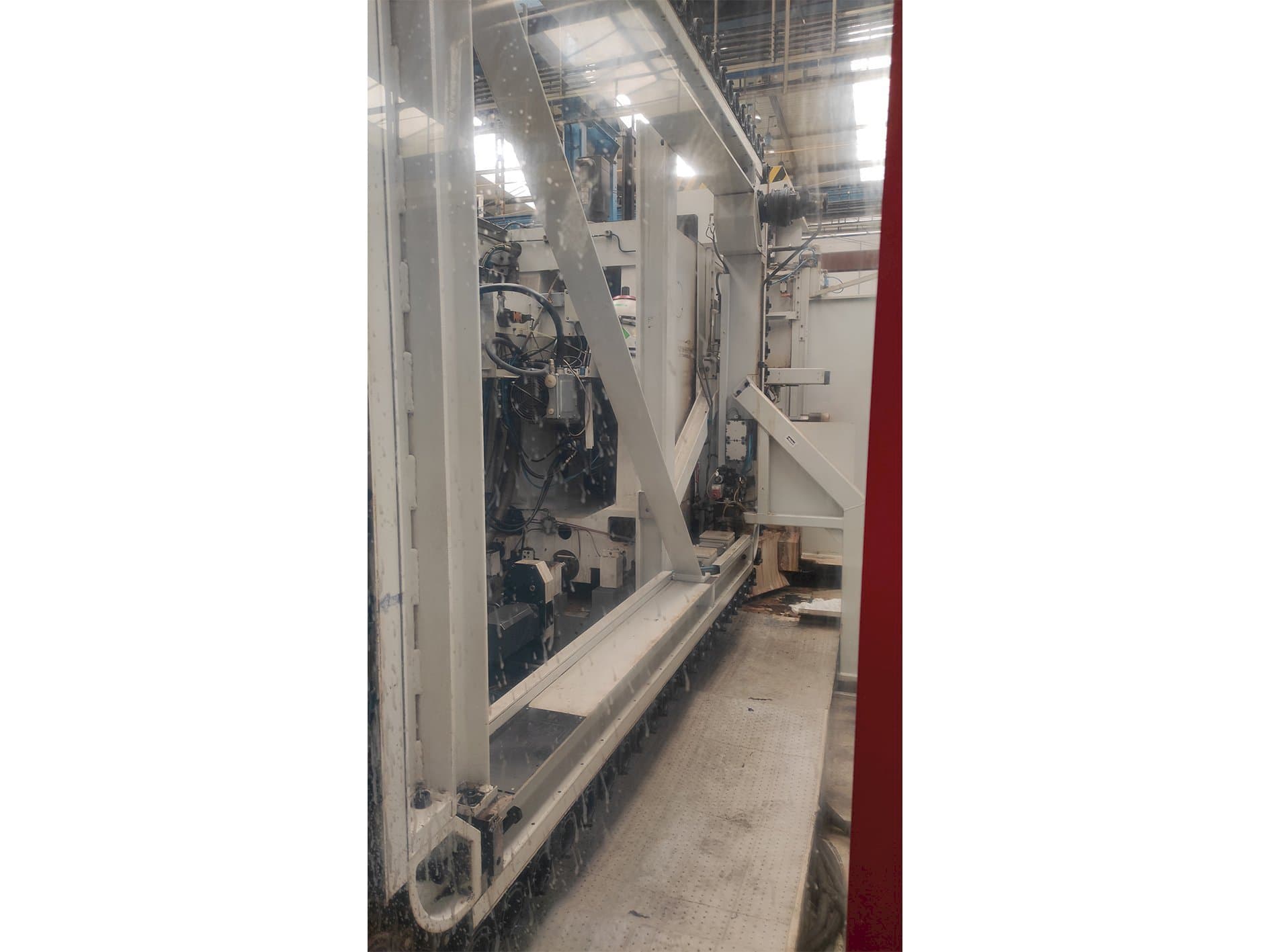 Vista Frontal  da Starrag Heckert CWK 500  máquina