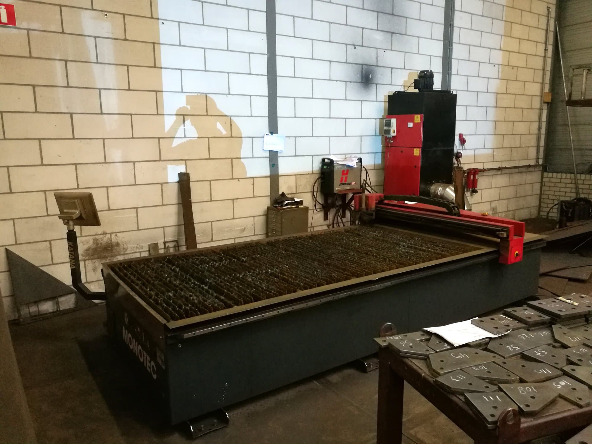 Vista Esquerda  da KOIKE MONOTEC  máquina