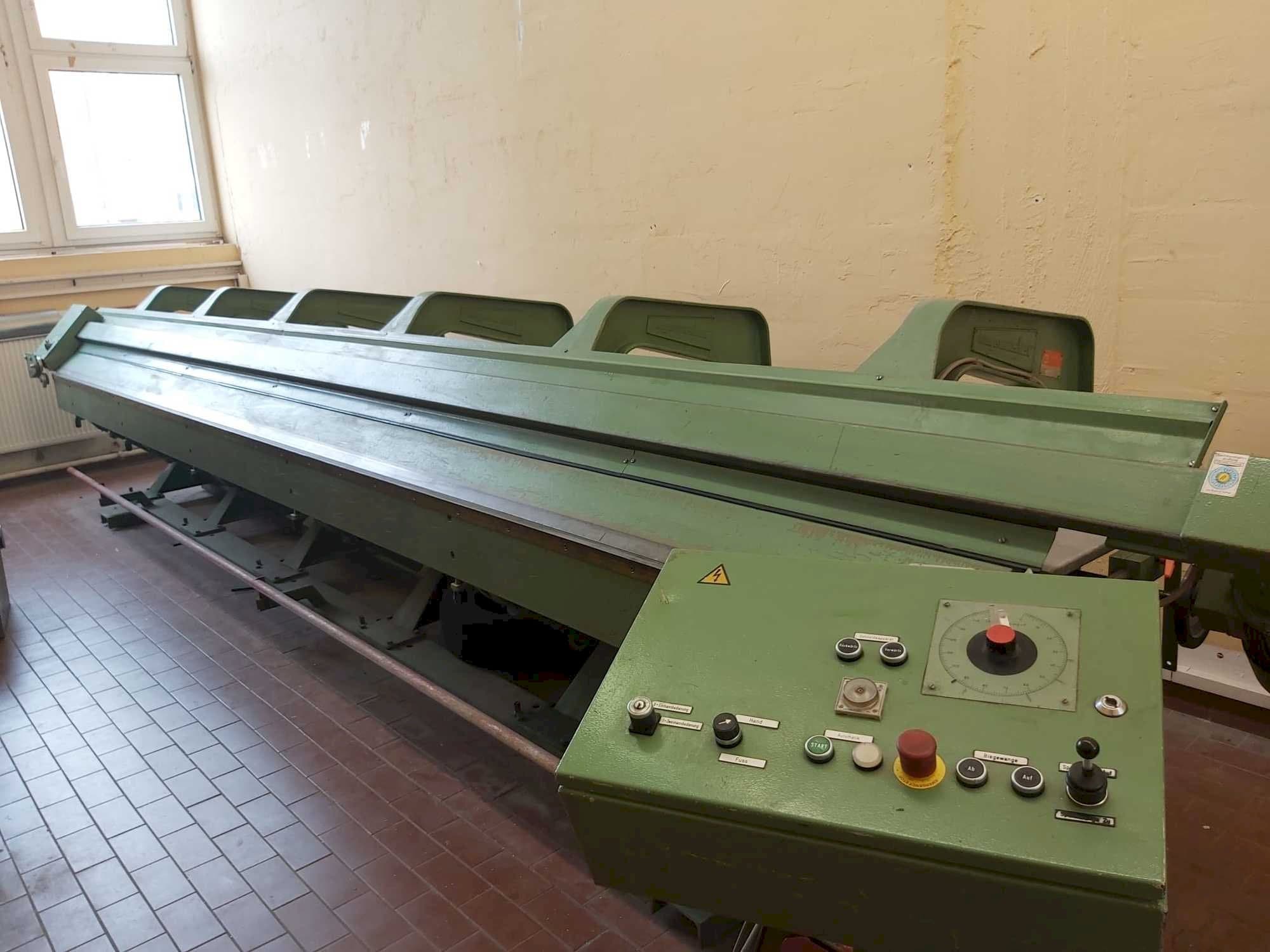 Vista Frontal  da Biegmeister BMTH 6.1,5  máquina