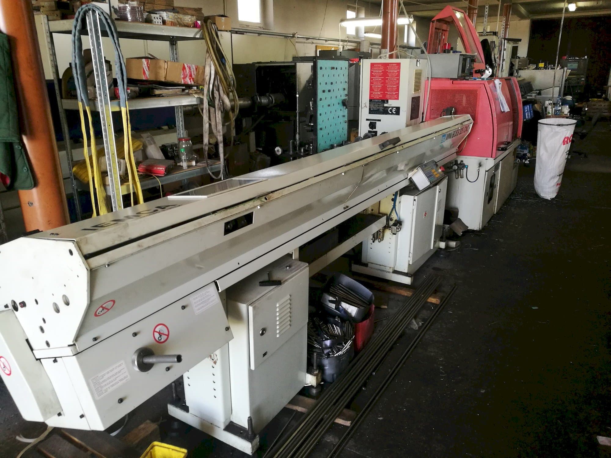 Vista Frontal  da Gildemeister GLD 20-4A  máquina