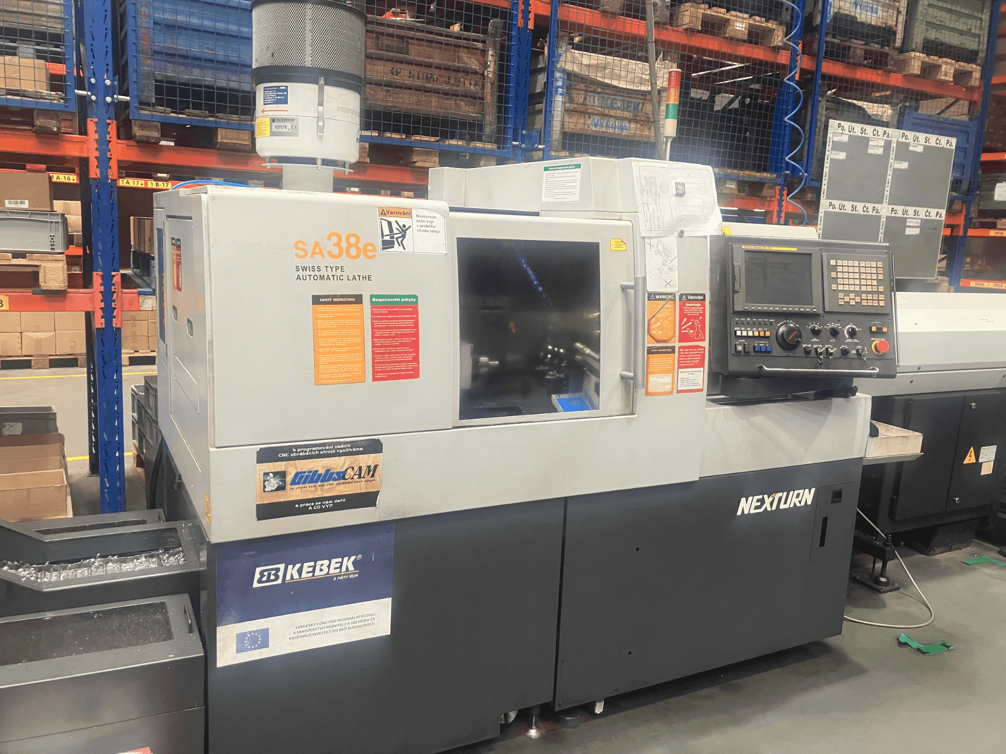 Vista Frontal  da Nexturn SA-38e  máquina