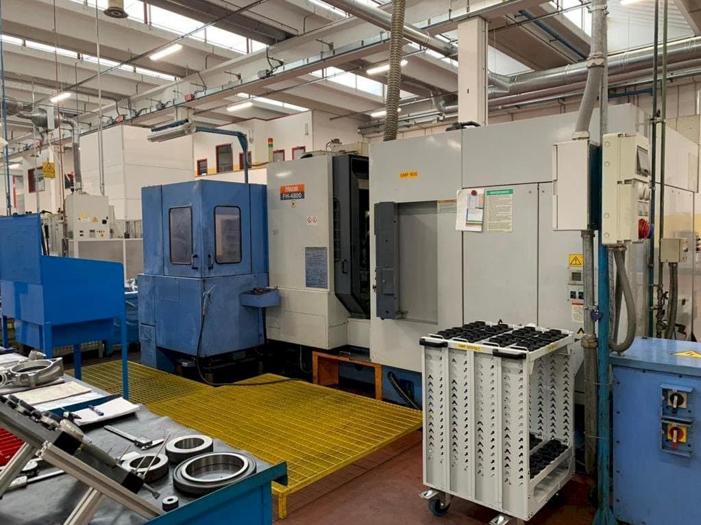 Vista Frontal  da Mazak FH-4800  máquina