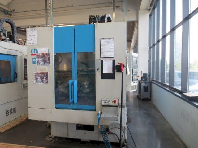 Vista Frontal  da CHIRON DZ 15K W  máquina