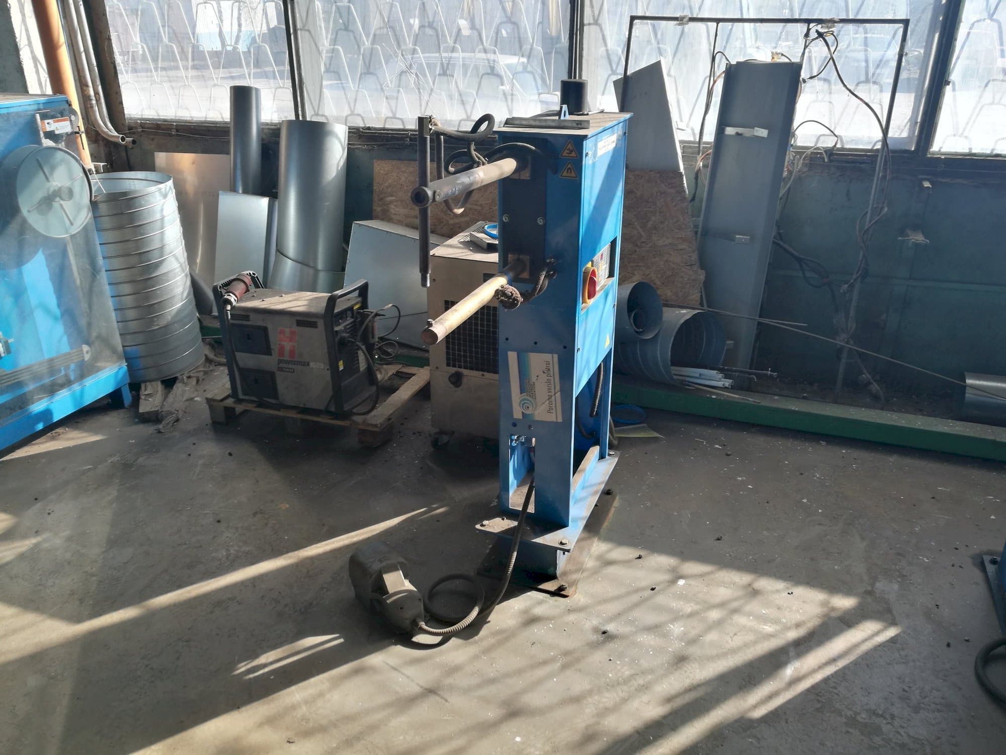 Vista Frontal  da TECNA 4611N  máquina