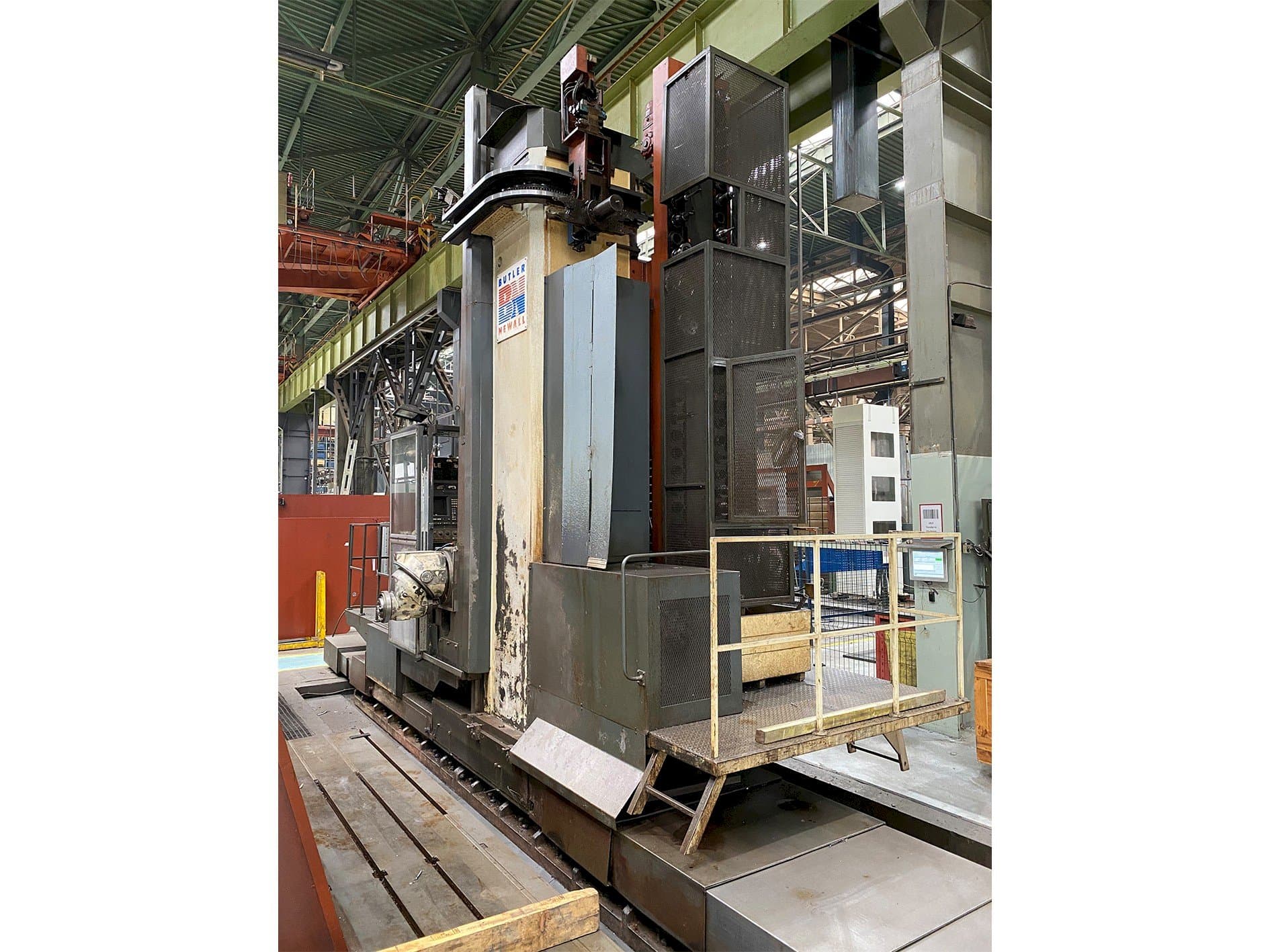 Vista Frontal  da Butler Elgamill  máquina