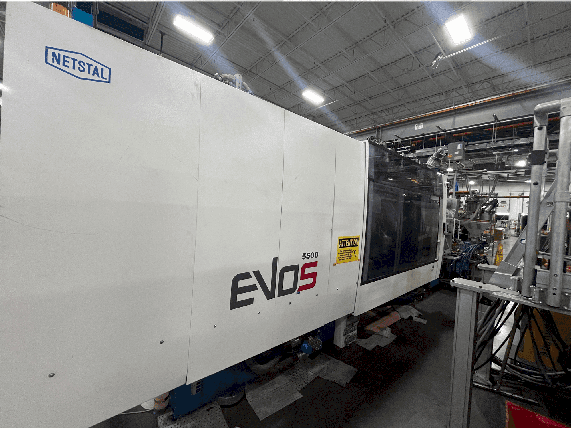 Vista Frontal  da Netstal EVOS 5500-2900 Speed  máquina
