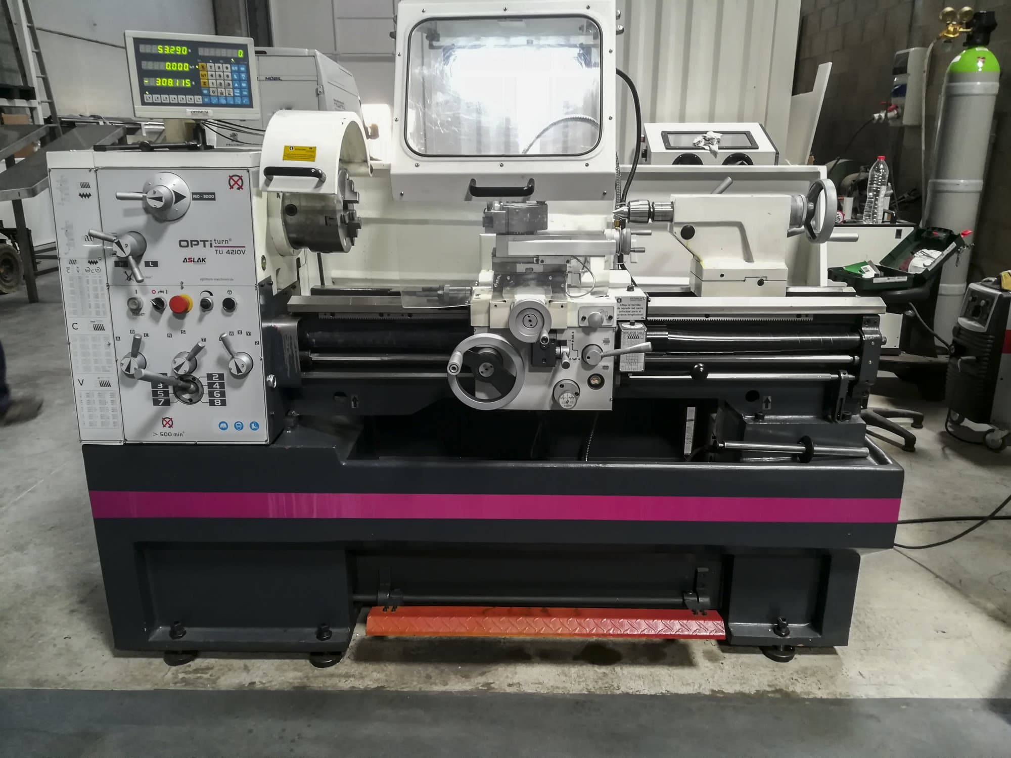 Vista Frontal  da Optimum TU 4210V  máquina