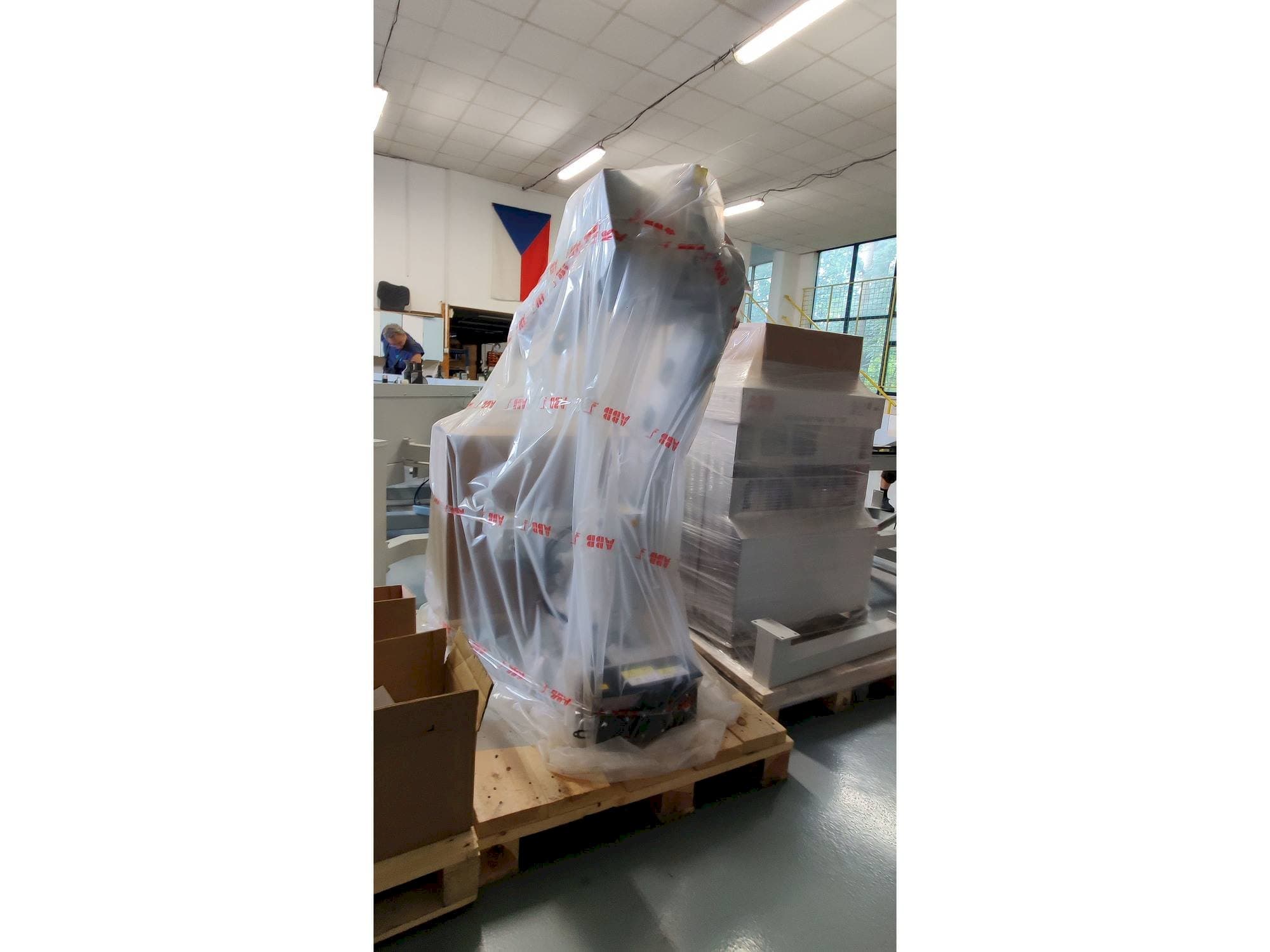 Vista Frontal  da ABB IRB 4600  máquina