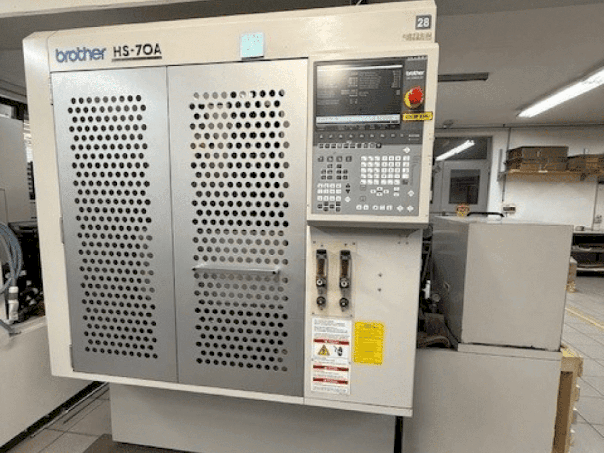 Vista Frontal  da Brother HS-70A  máquina