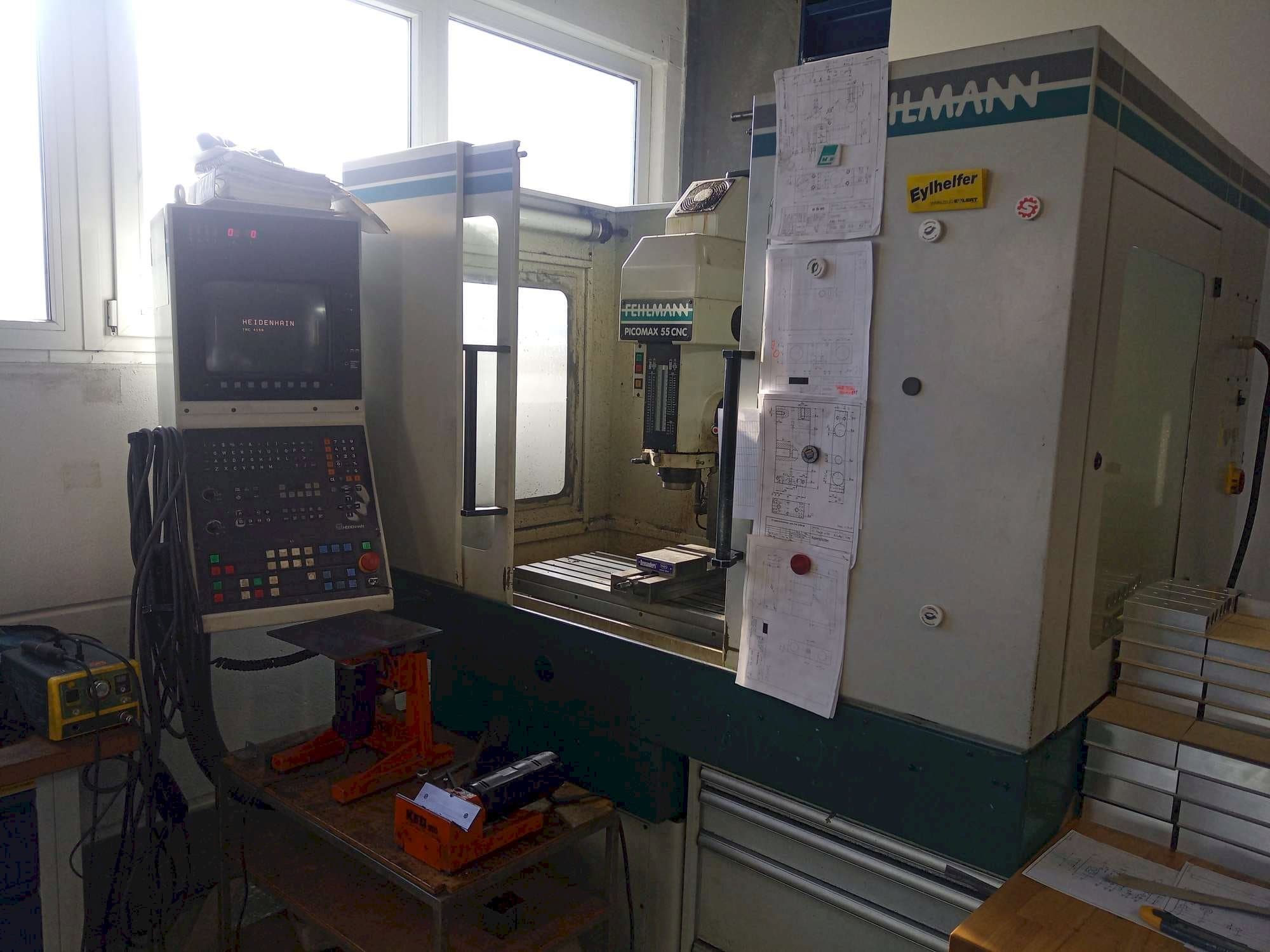 Vista Frontal  da FEHLMANN Picomax 55 CNC  máquina