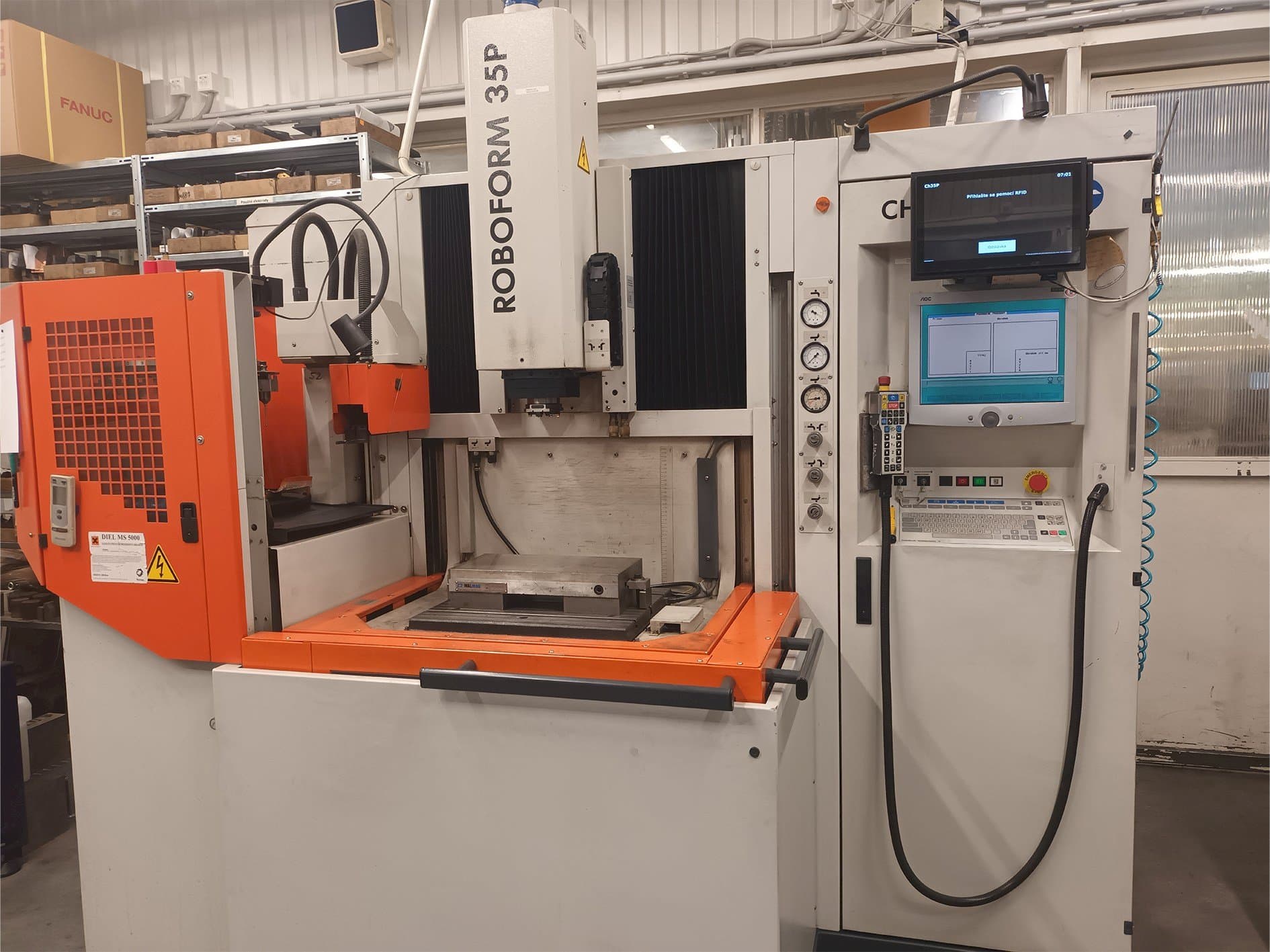 Vista Frontal  da CHARMILLES ROBOFORM 35P  máquina