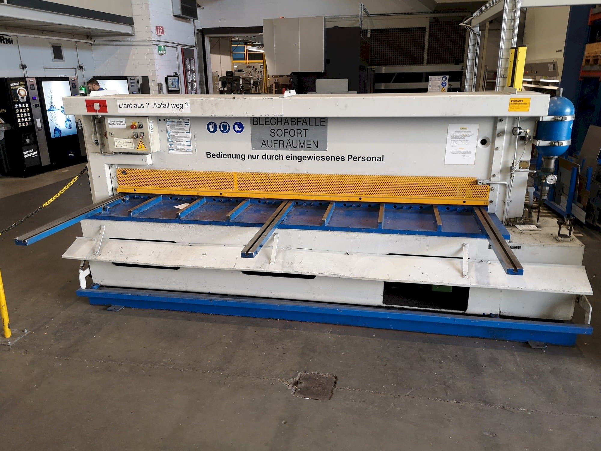 Vista Frontal  da PASKOWSKY TSH 10 MM  máquina