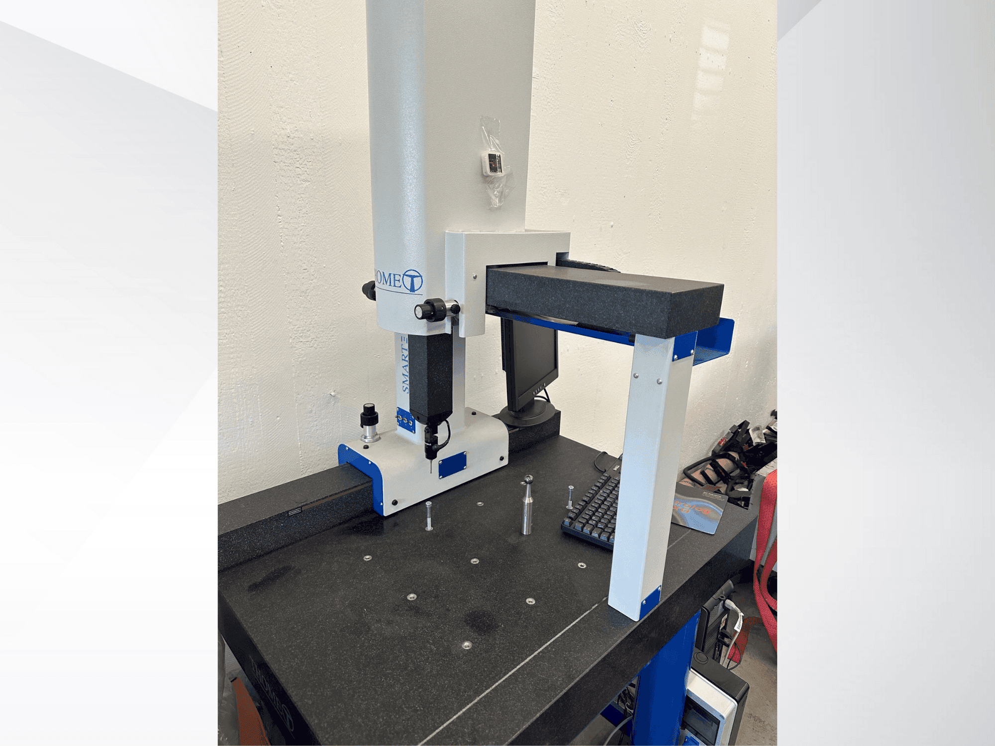 Vista Frontal  da THOME Prazision Prazision 3D Smart man  máquina