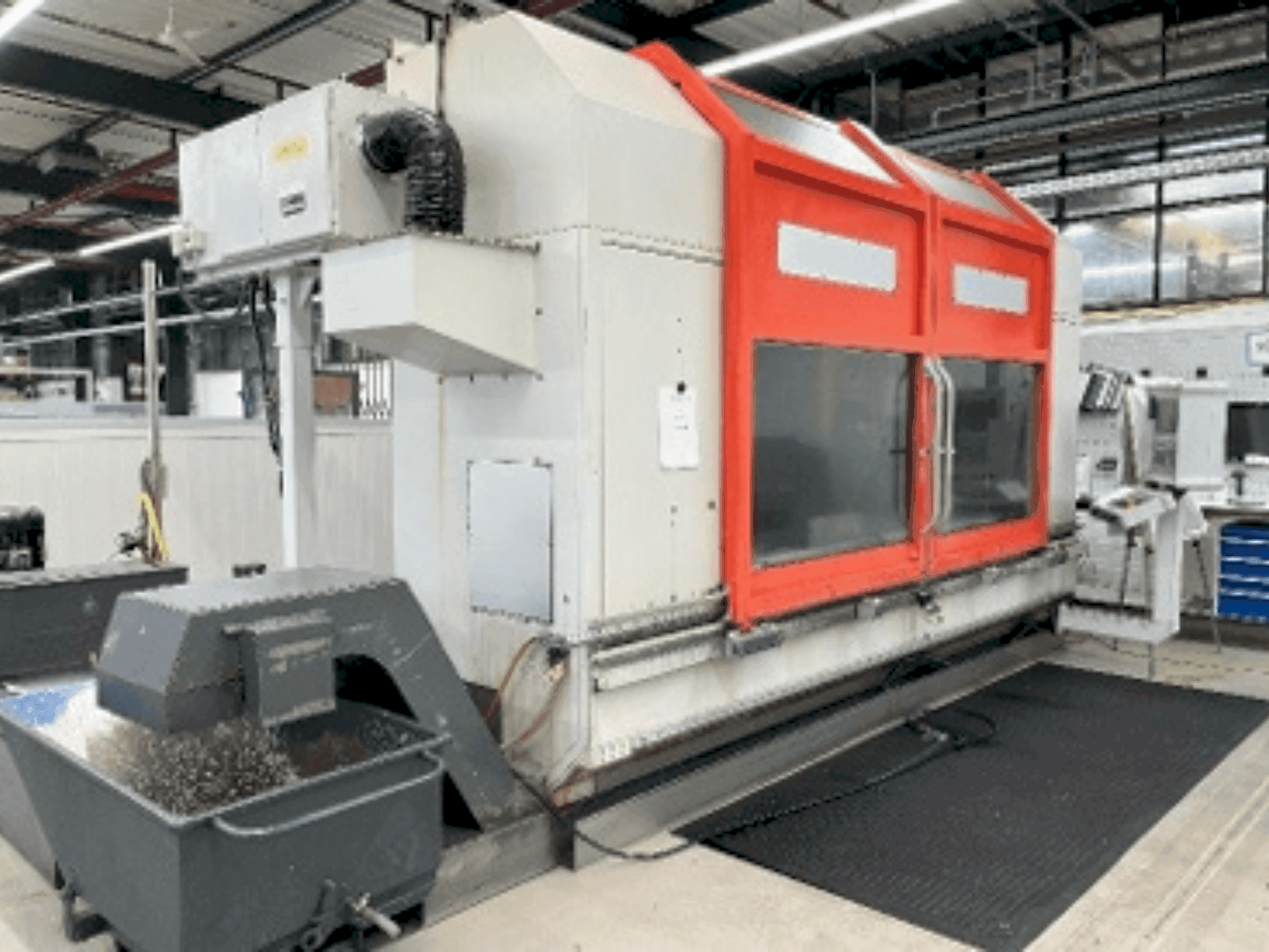 Vista Frontal  da Matec 30L  máquina