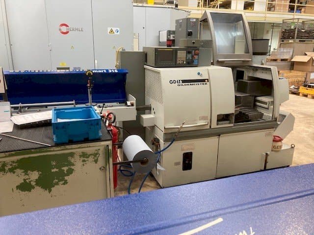 Vista Frontal  da Gildemeister GD 16  máquina