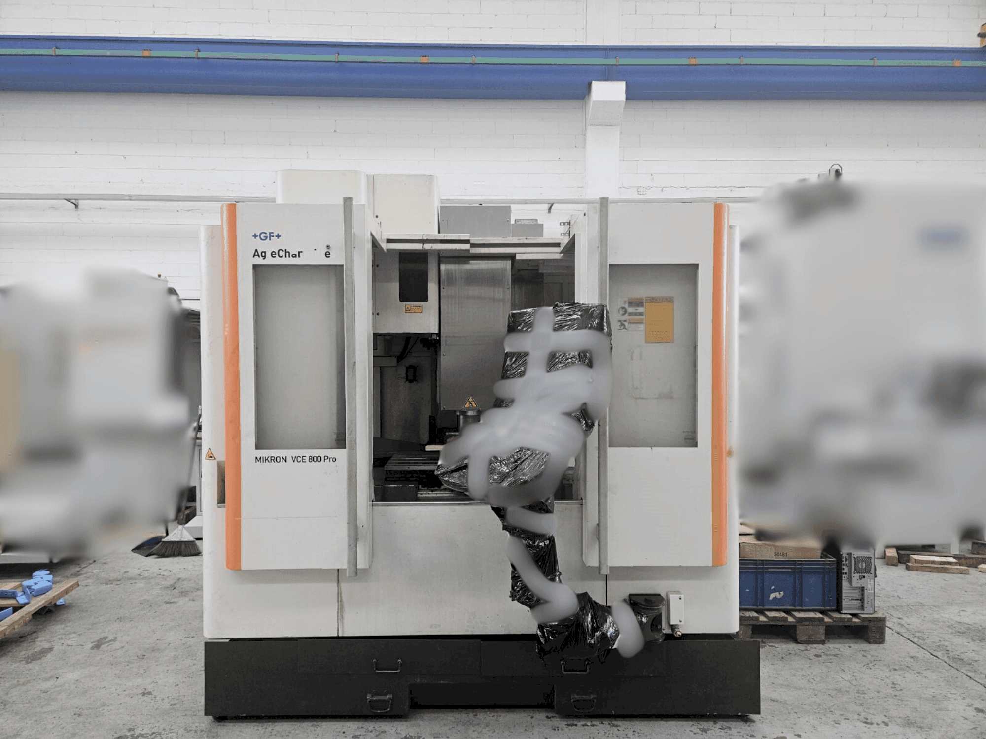 Vista Frontal  da +GF+ AGIE CHARMILLES VCE 800 PRO  máquina